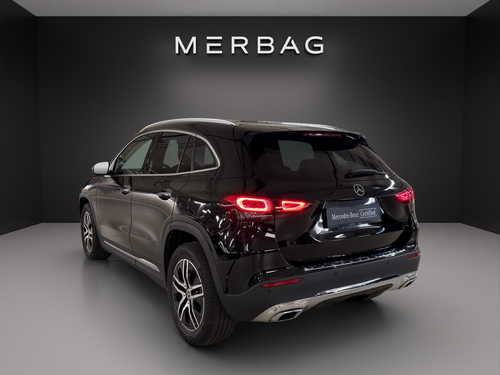 MERCEDES-BENZ GLA 250 Progressive 8G-DCT-image-4