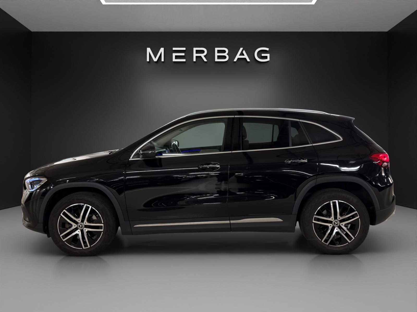 MERCEDES-BENZ GLA 250 Progressive 8G-DCT-image-5
