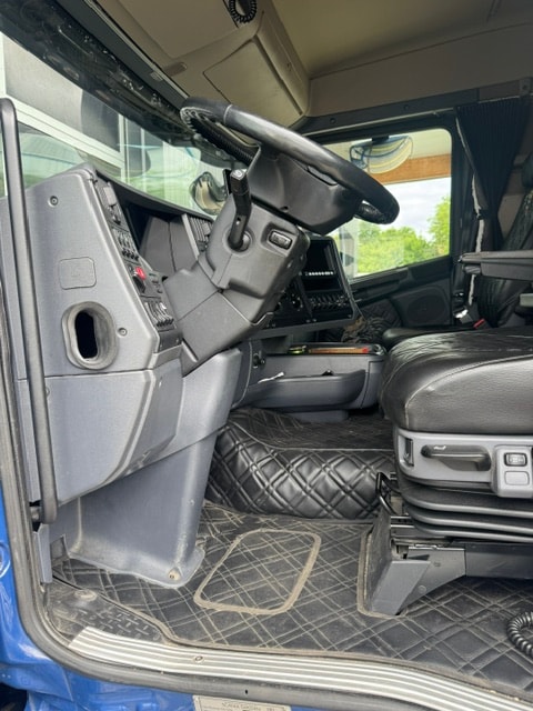 SCANIA R450-image-4