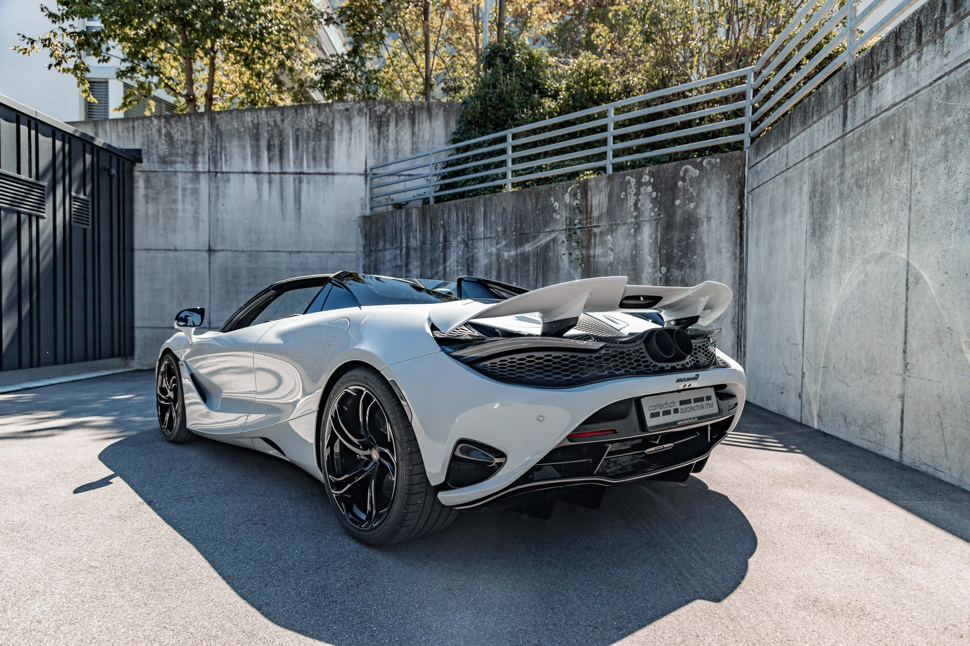 McLAREN Spider MSO-image-19