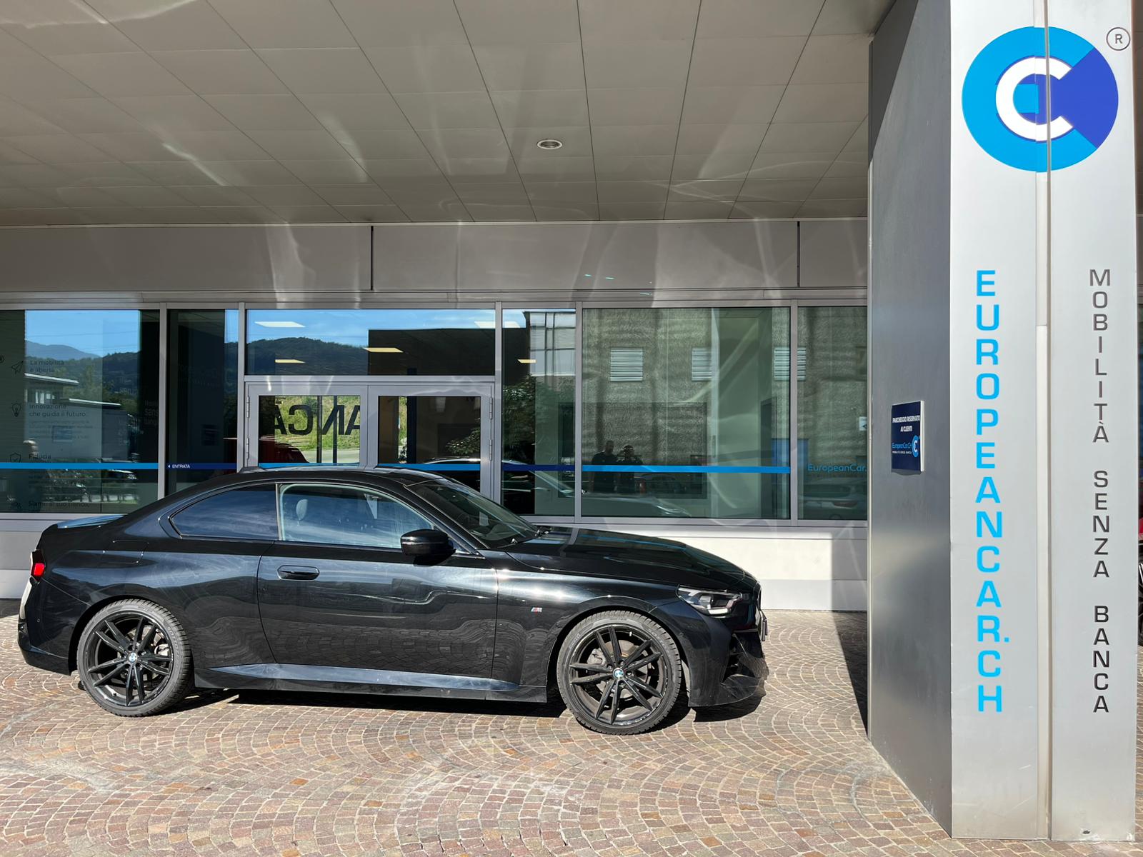 BMW 220i M Sport-image-3