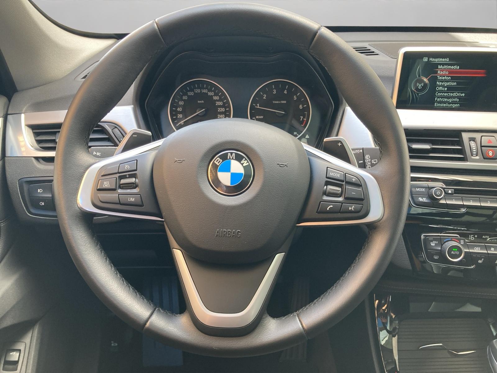 BMW X1 F48 25i xDrive-image-12