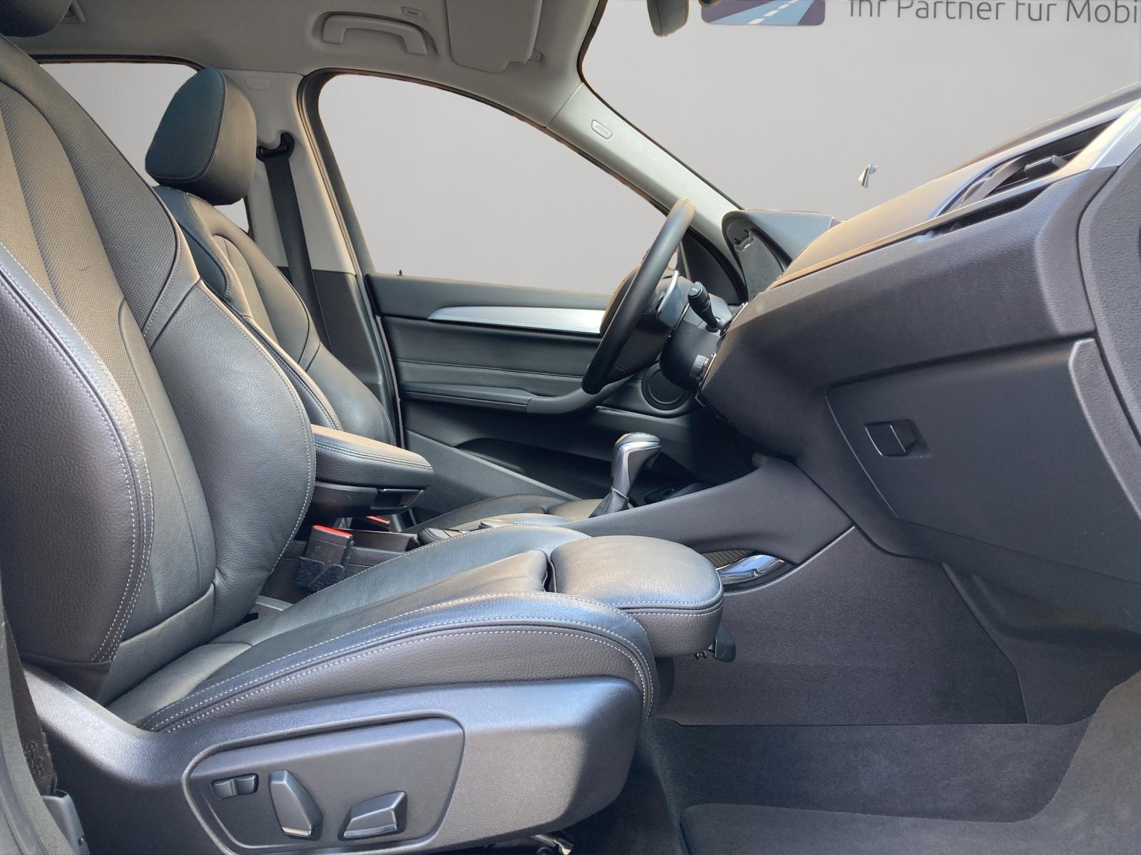 BMW X1 F48 25i xDrive-image-10