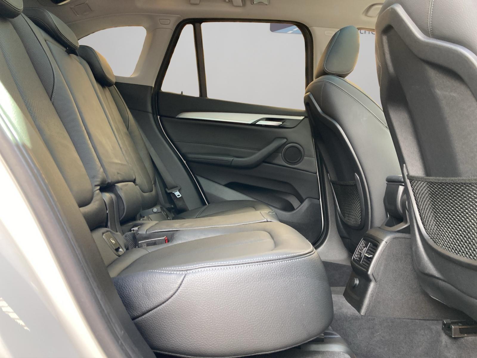 BMW X1 F48 25i xDrive-image-11