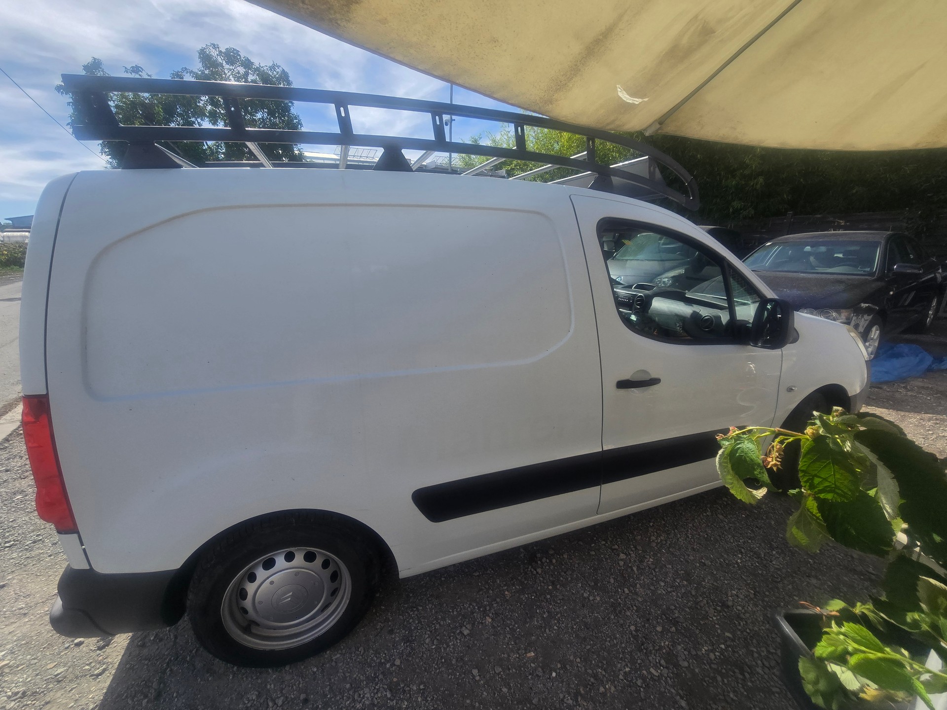 CITROEN Berlingo 1.6i 600 Komfort (Confort)-image-1