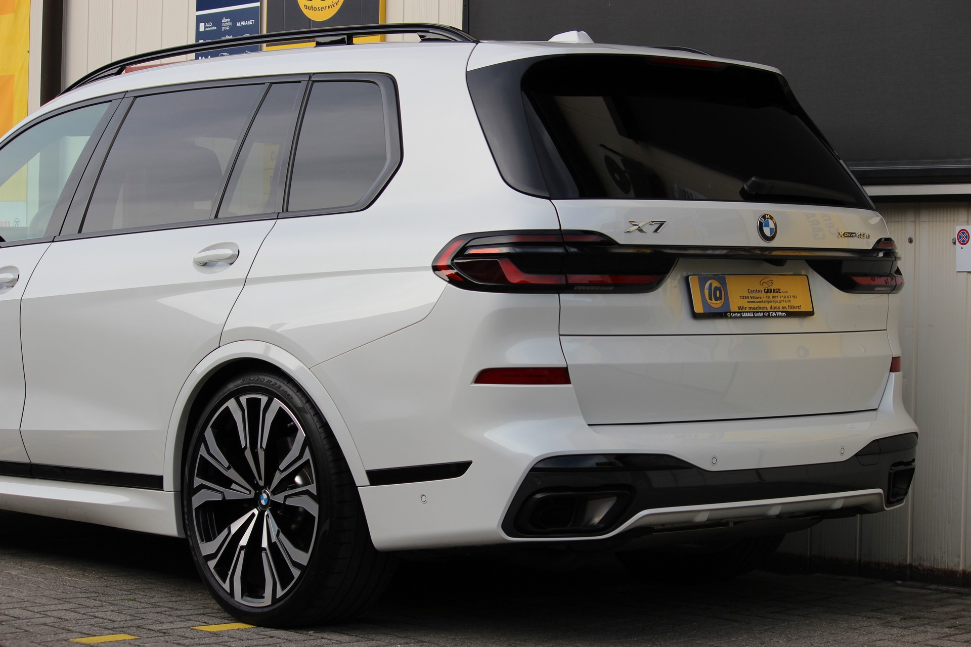 BMW X7 xDrive 48V 40d M Sport Pro Steptronic-image-4