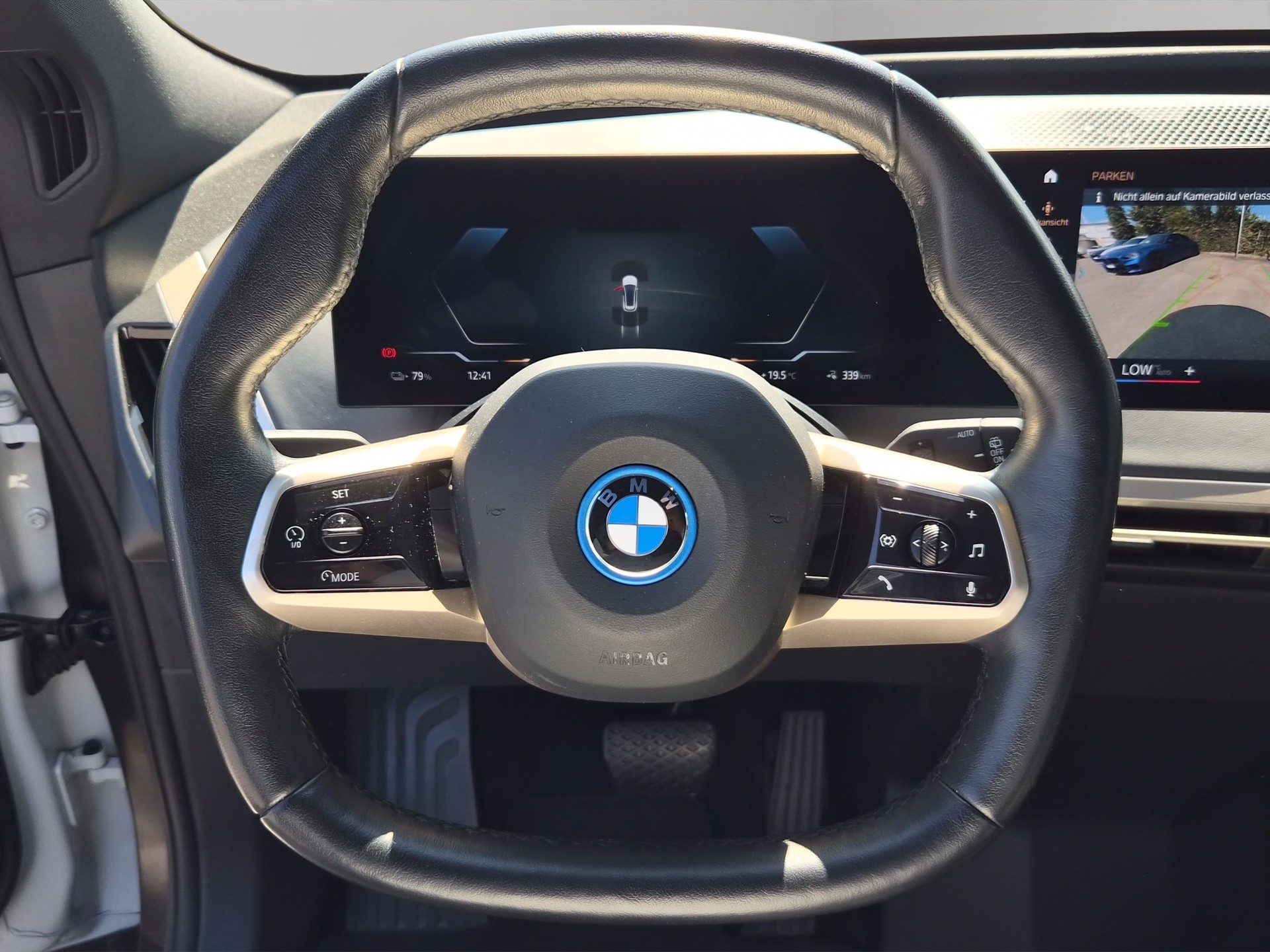 BMW iX xDrive40 Launch Edition-image-14