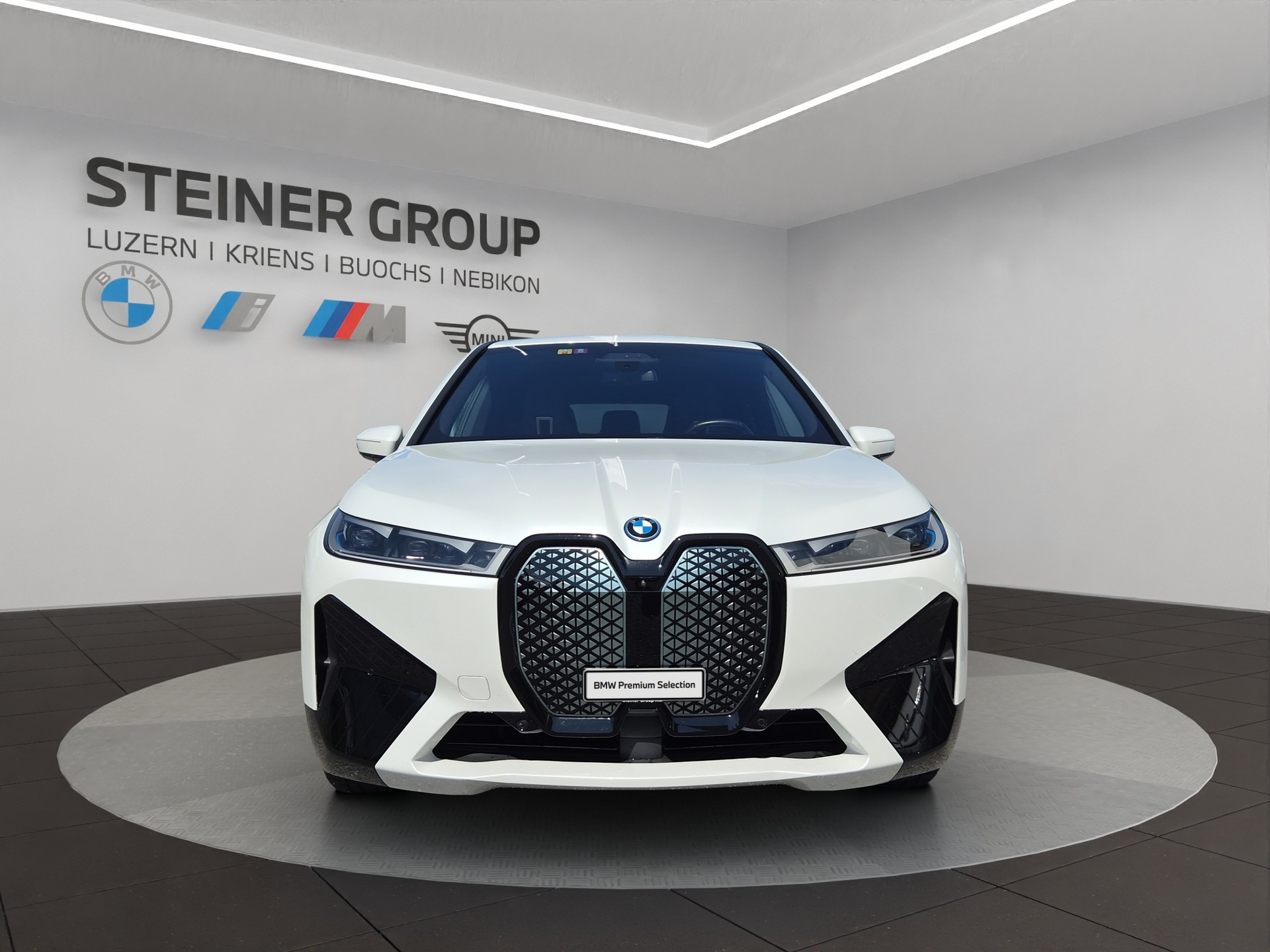 BMW iX xDrive40 Launch Edition-image-1