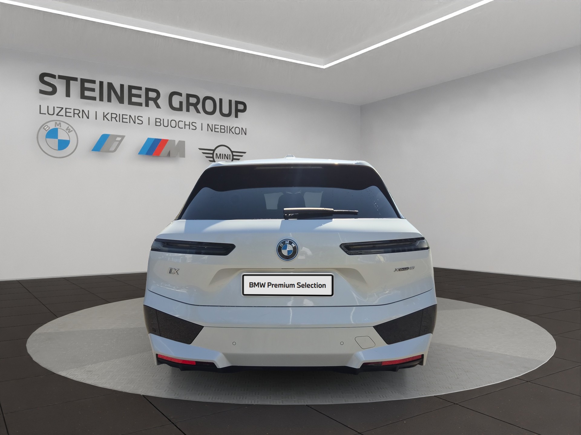 BMW iX xDrive40 Launch Edition-image-6