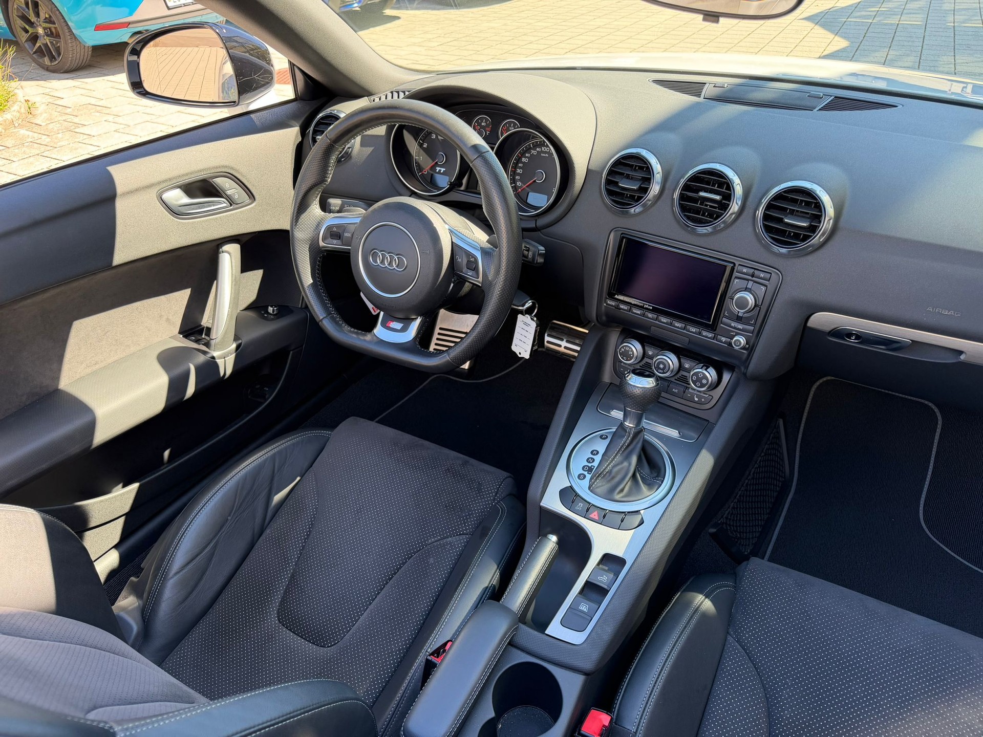 AUDI TT Roadster 2.0 TFSI quattro S-tronic-image-7