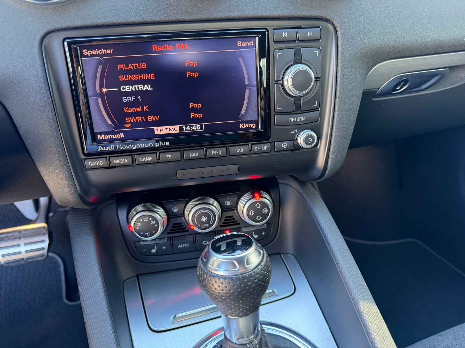 AUDI TT Roadster 2.0 TFSI quattro S-tronic-image-6