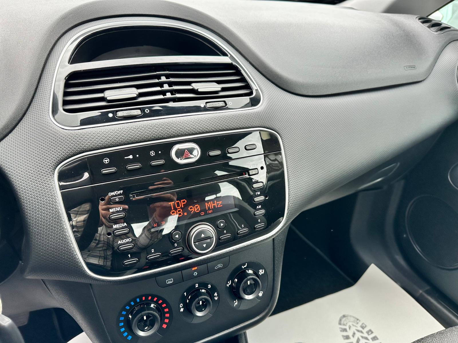 FIAT Punto 1.4 Easy-image-11