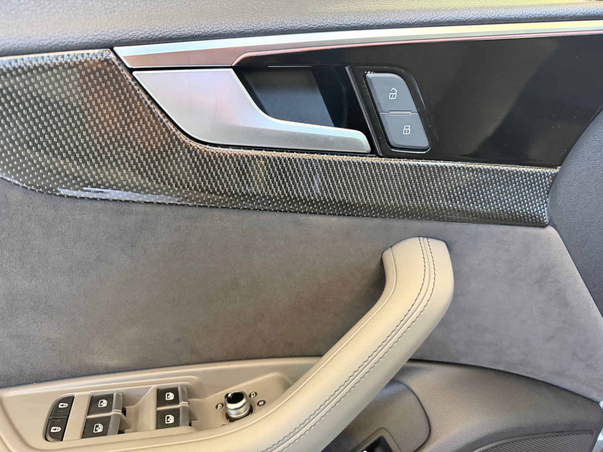AUDI S4 Avant 3.0 TDI quattro tiptronic-image-11