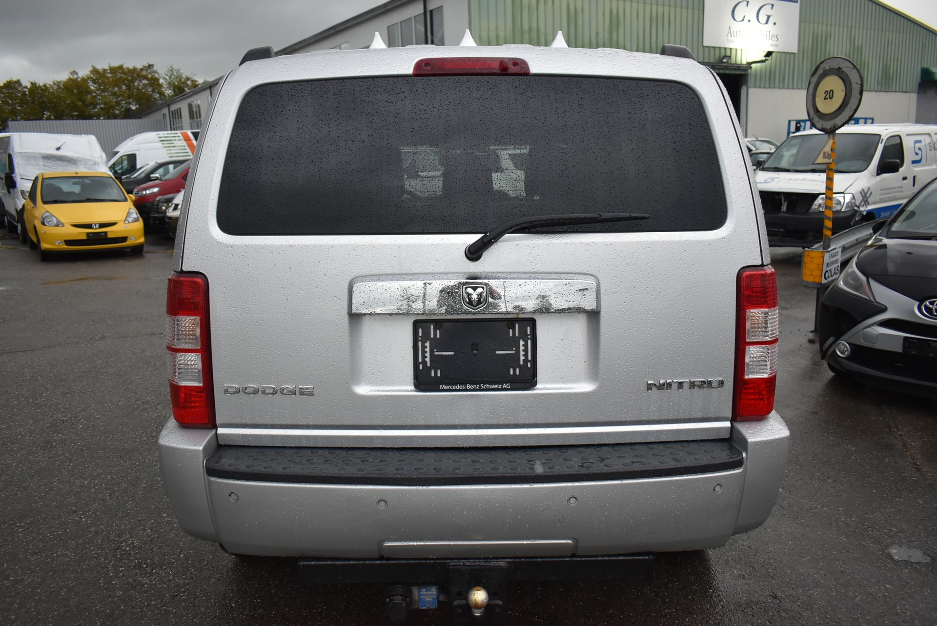 DODGE Nitro 2.8 CRD R/T Automatic-image-3