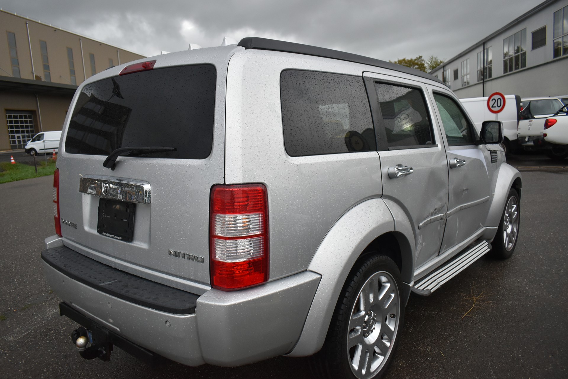DODGE Nitro 2.8 CRD R/T Automatic-image-2