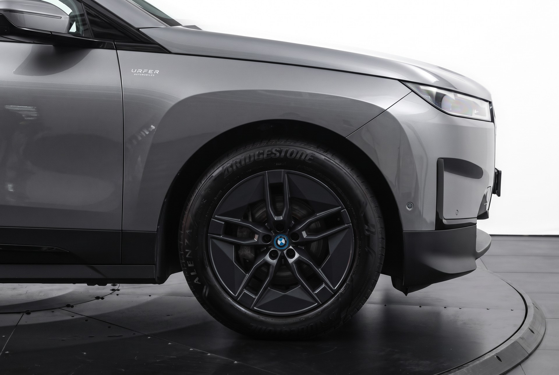 BMW iX xDrive40 Oxidgrau - Design Suite Mokka-image-7
