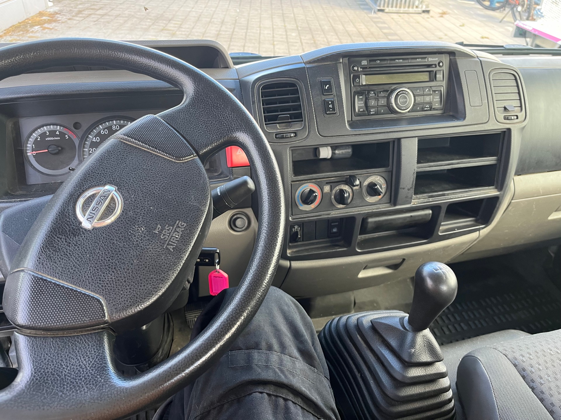 NISSAN CABSTAR-image-5