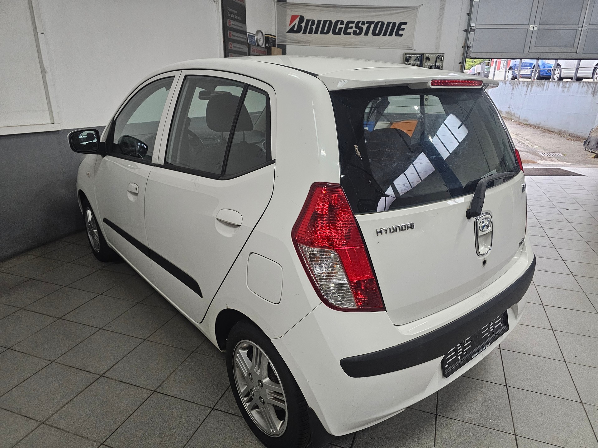 HYUNDAI i10 1.2 Style-image-6