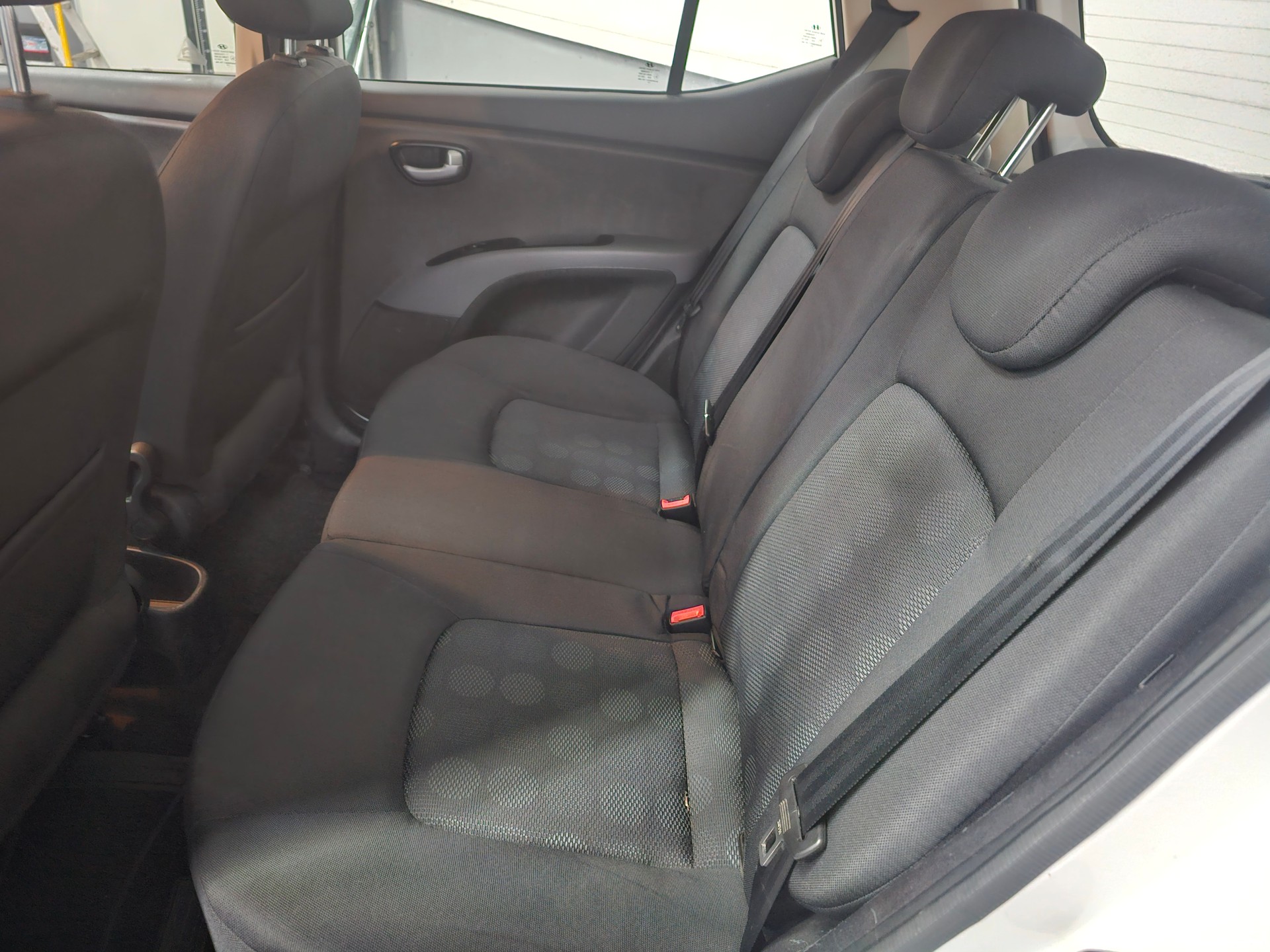 HYUNDAI i10 1.2 Style-image-3