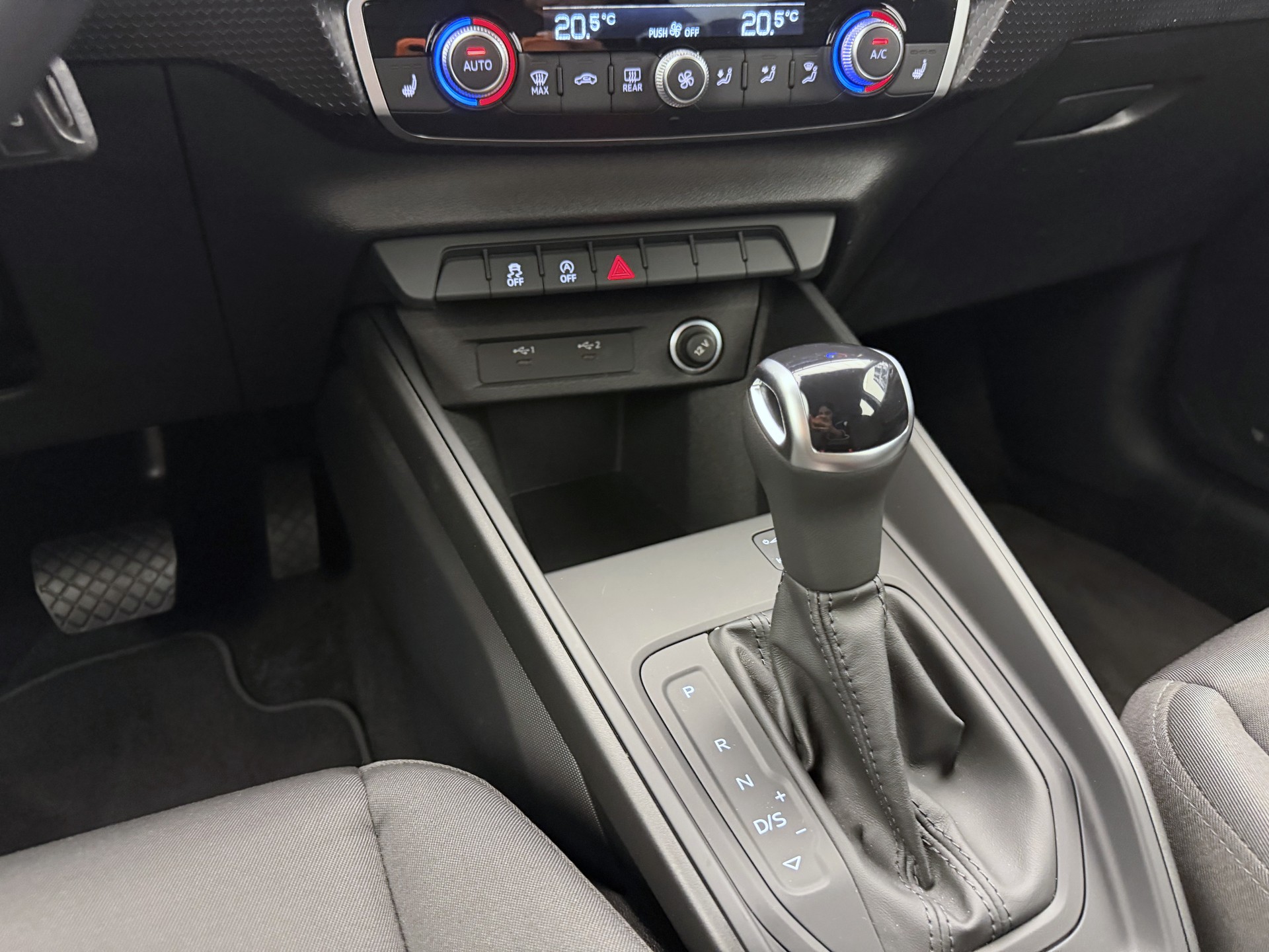 AUDI A1 Sportback 30 TFSI S-tronic-image-11