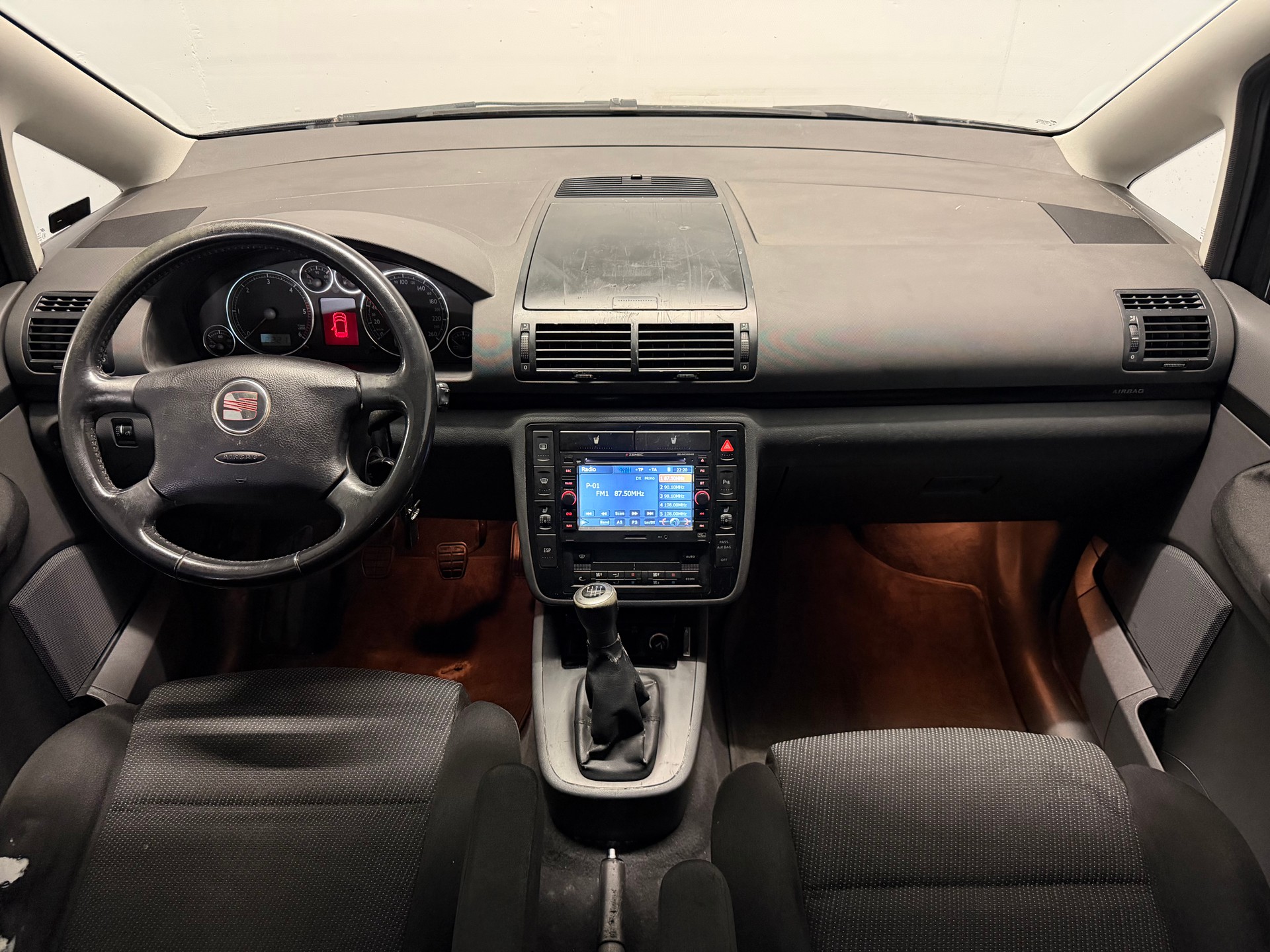 SEAT Alhambra 1.9 TDI Sport 4x4-image-14