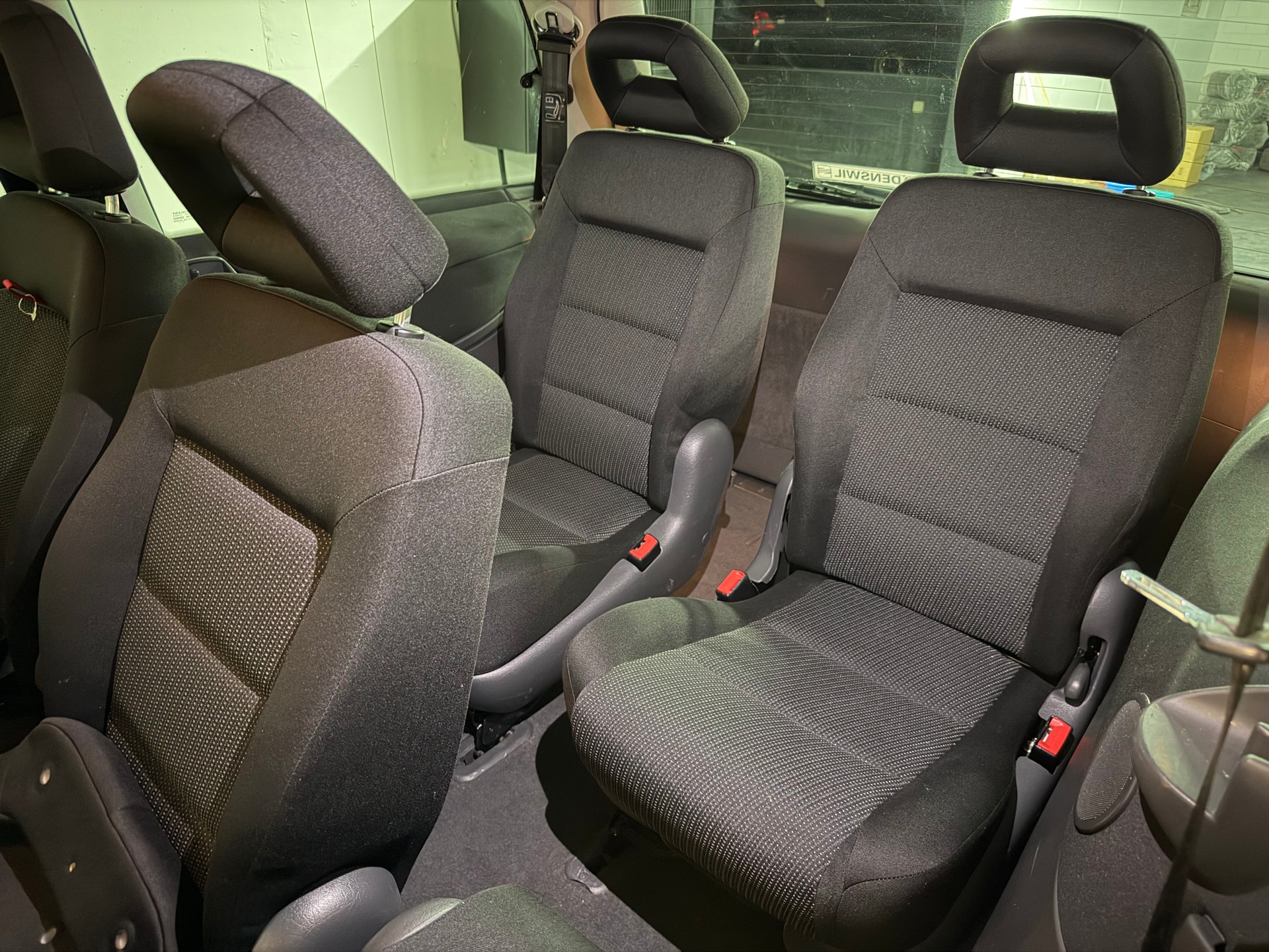 SEAT Alhambra 1.9 TDI Sport 4x4-image-10