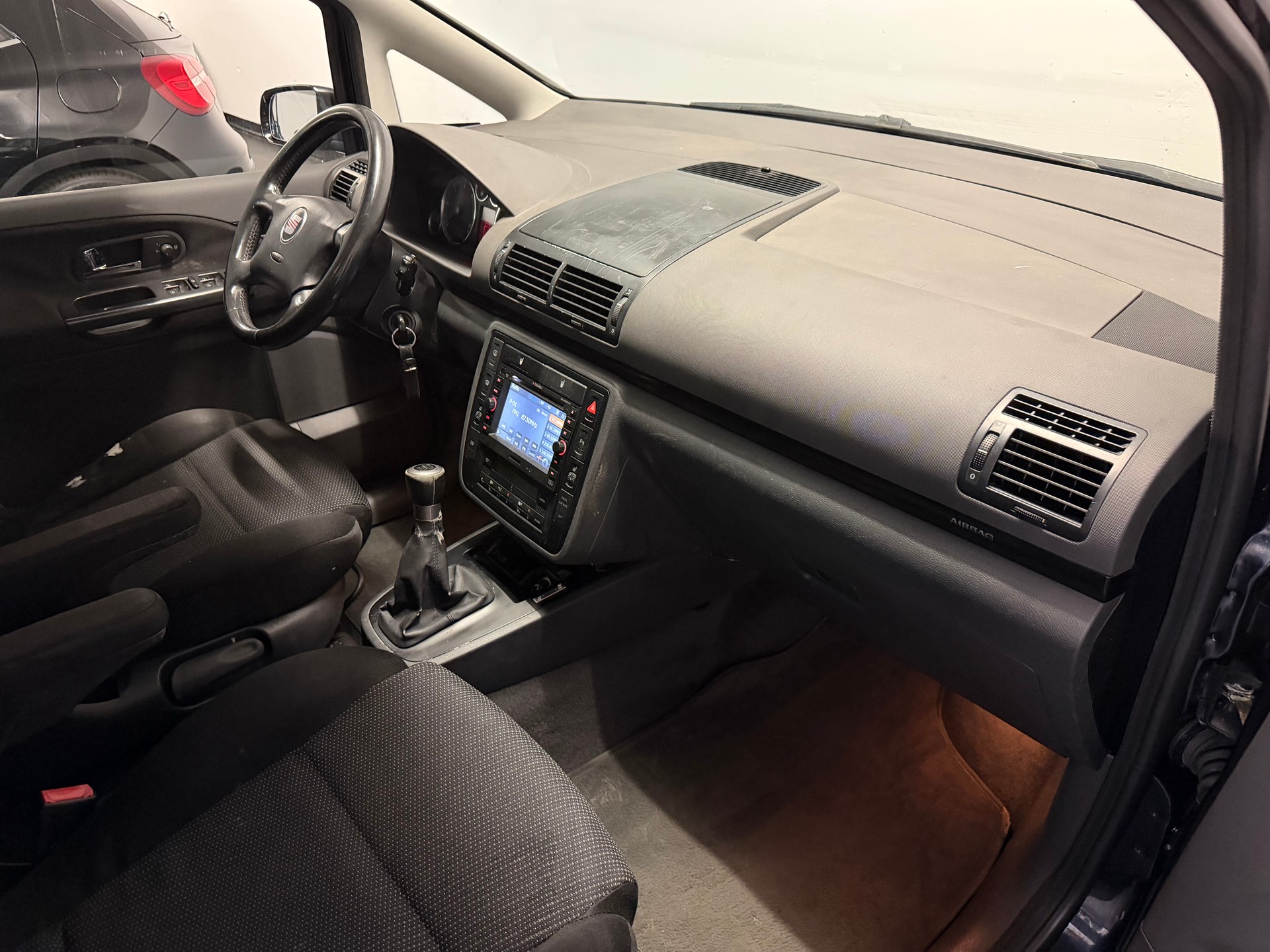 SEAT Alhambra 1.9 TDI Sport 4x4-image-13
