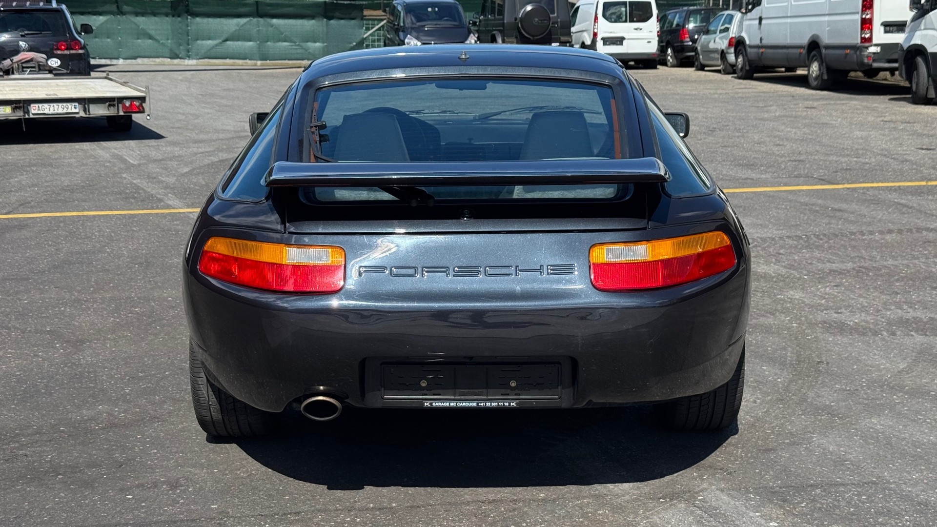 PORSCHE 928 S4-image-3