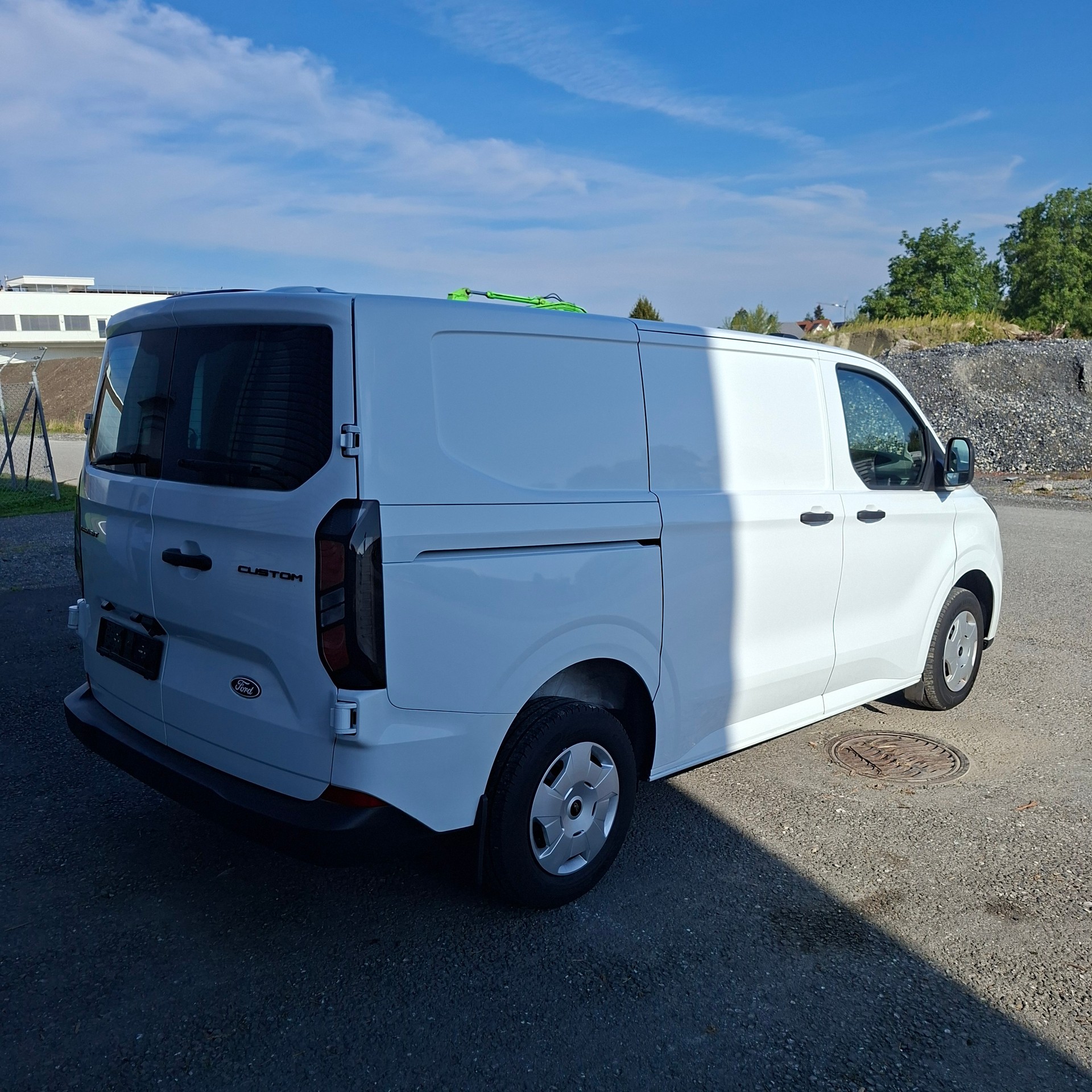FORD Transit Custom Van 300 L1H1 Trend-image-4