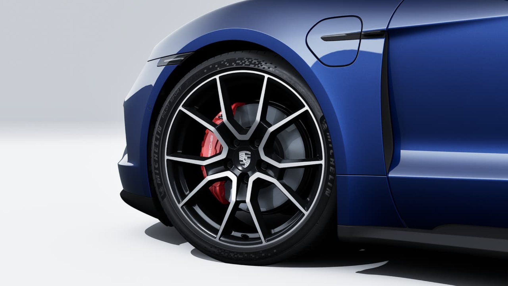 PORSCHE Taycan 4S-image-9