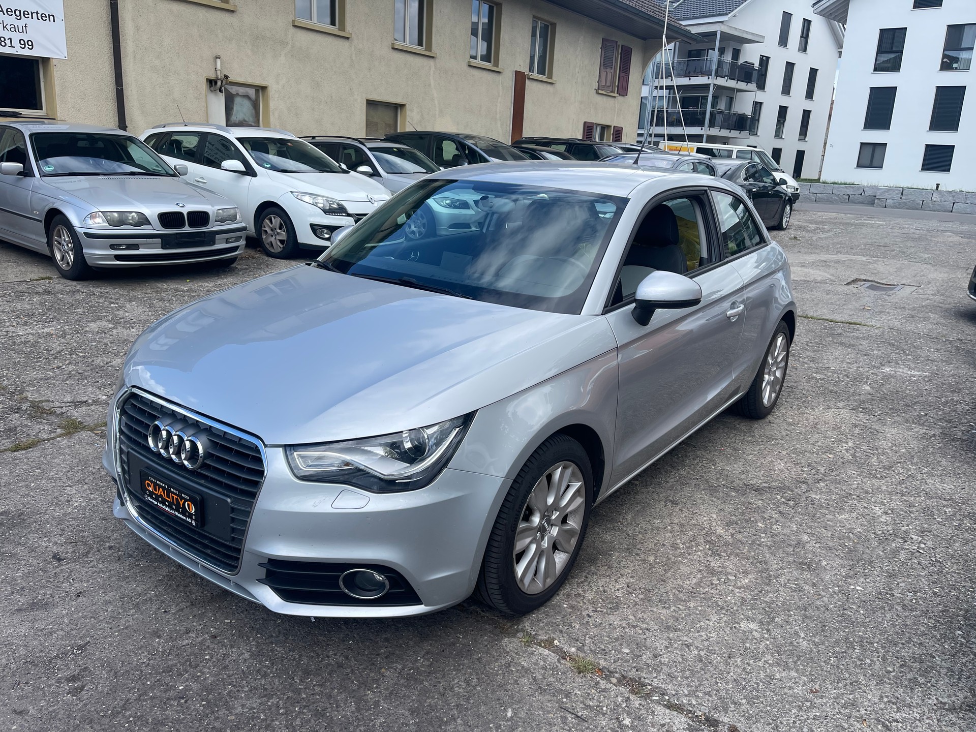 AUDI A1 1.6 TDI Attraction-image-2
