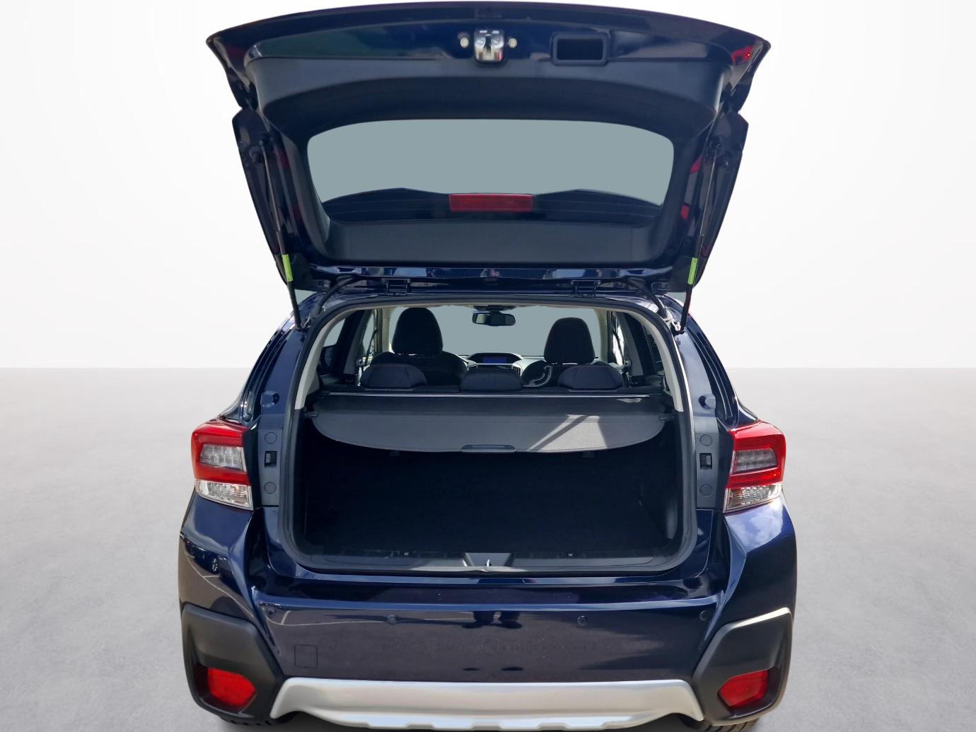 SUBARU XV 2.0i e-Boxer Swiss Plus-image-11