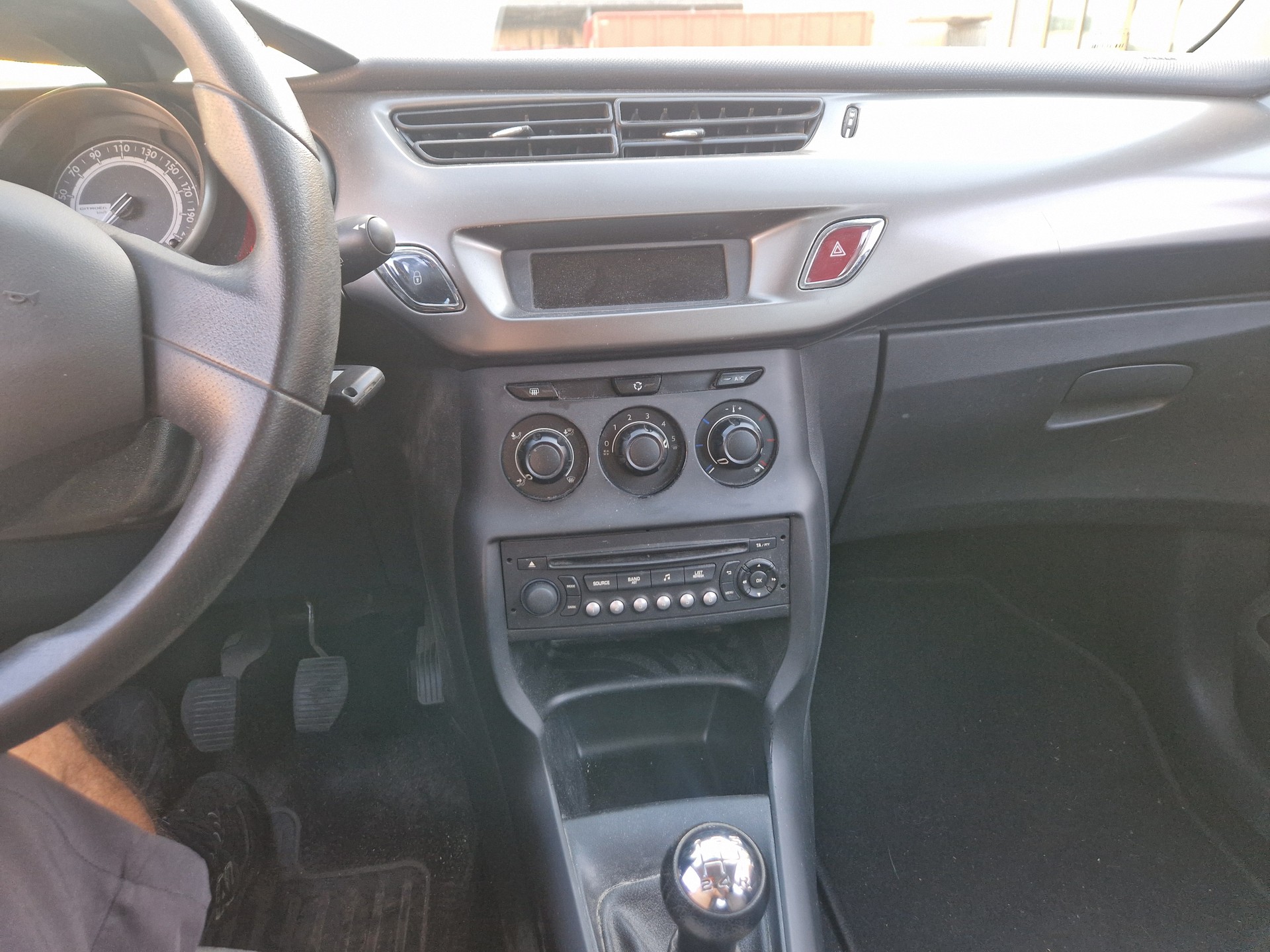 CITROEN C3 1.2i Tonic-image-9