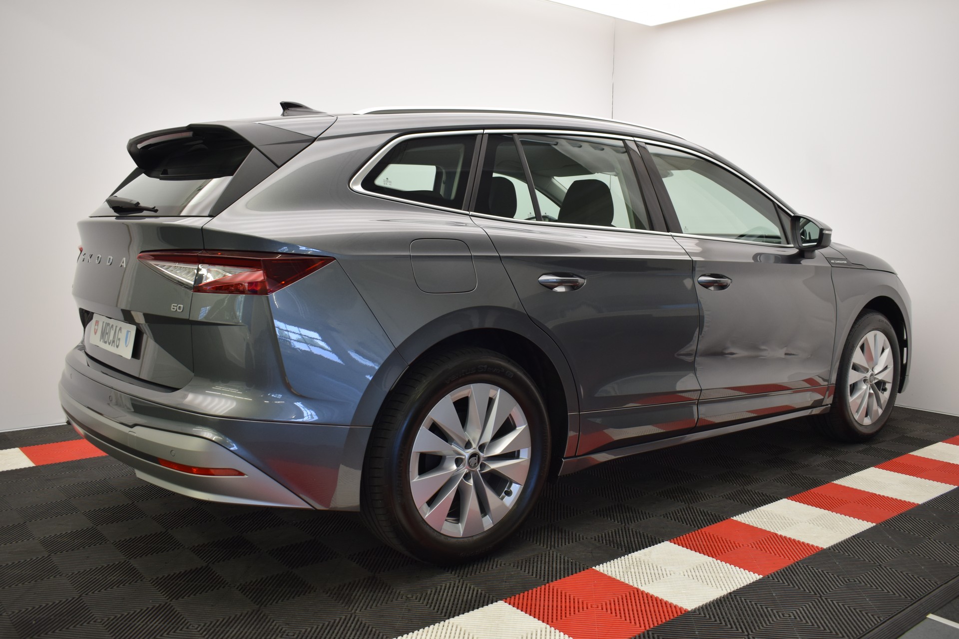 SKODA Enyaq 60 Essence CH Typenschein-image-13