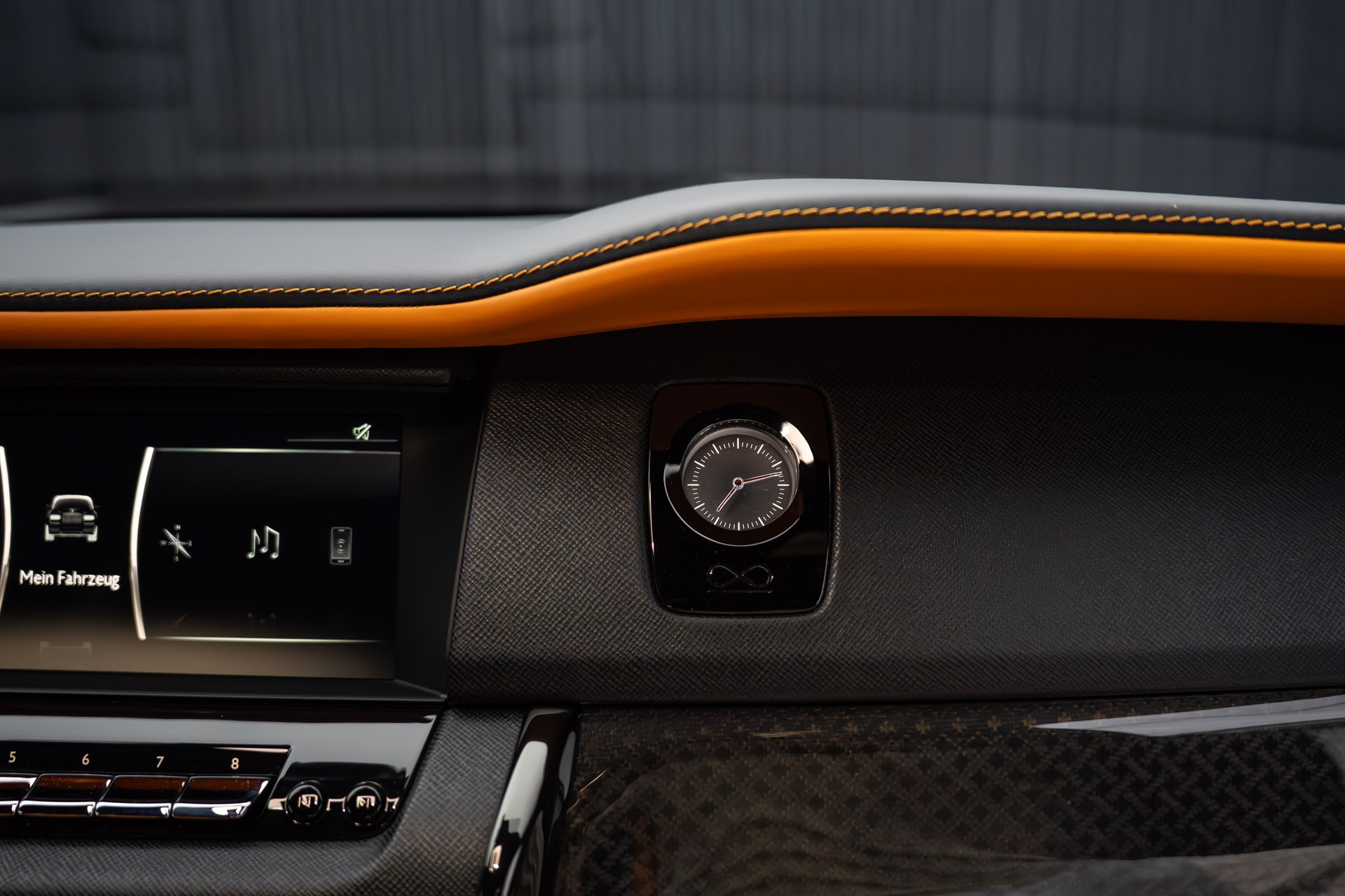ROLLS-ROYCE Cullinan 6.7 V12 Black Badge-image-8
