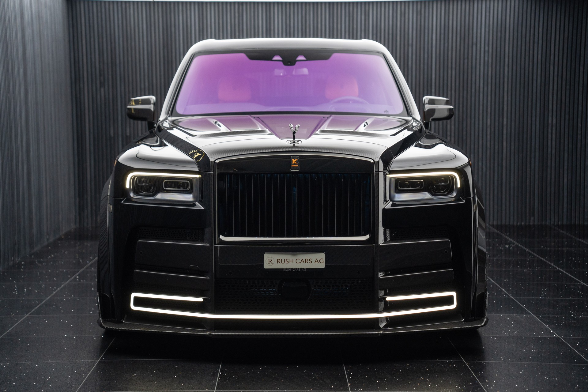 ROLLS-ROYCE Cullinan 6.7 V12 Black Badge-image-1