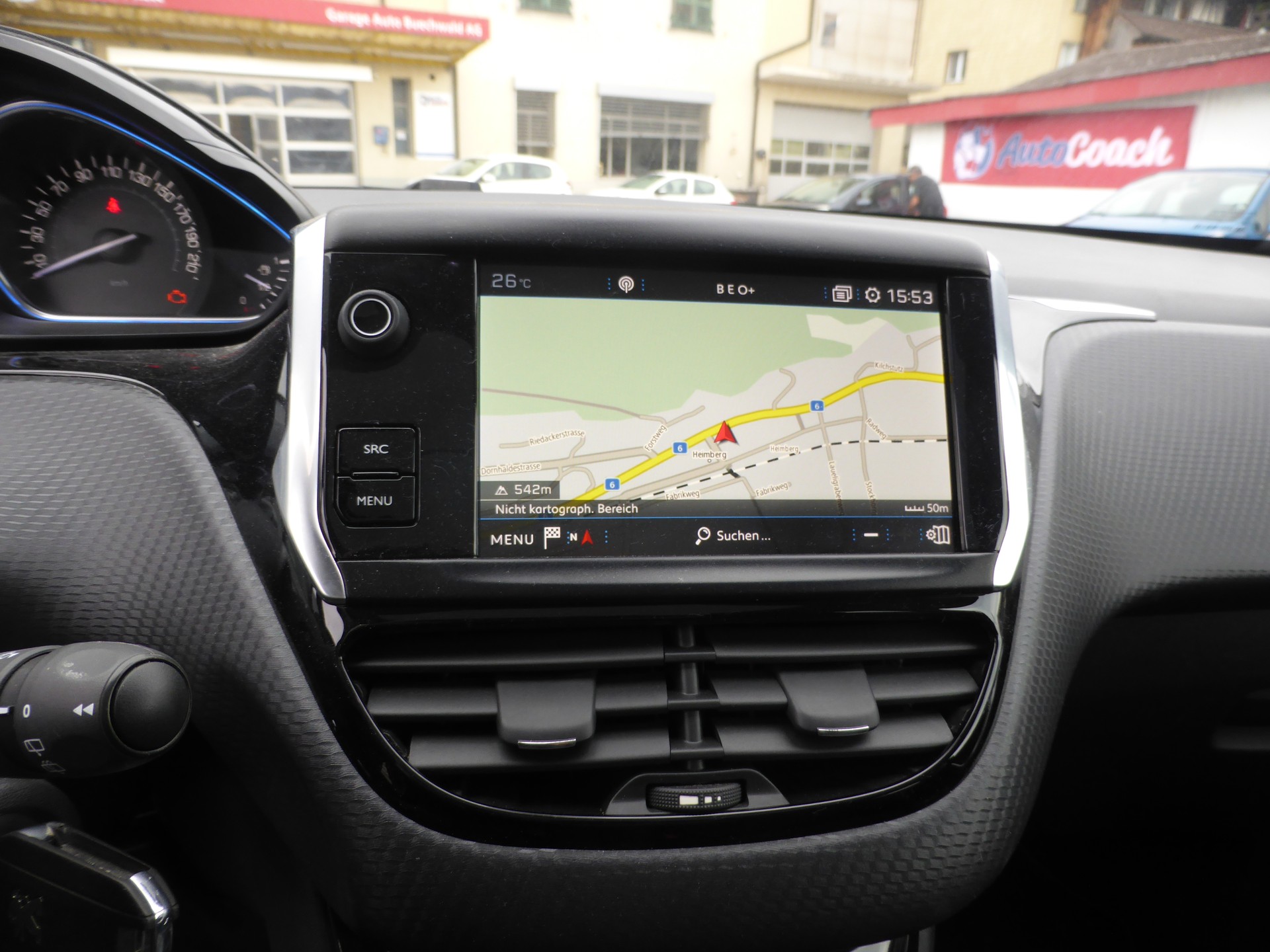PEUGEOT 2008 1.2 PureTech Allure EAT6-image-9