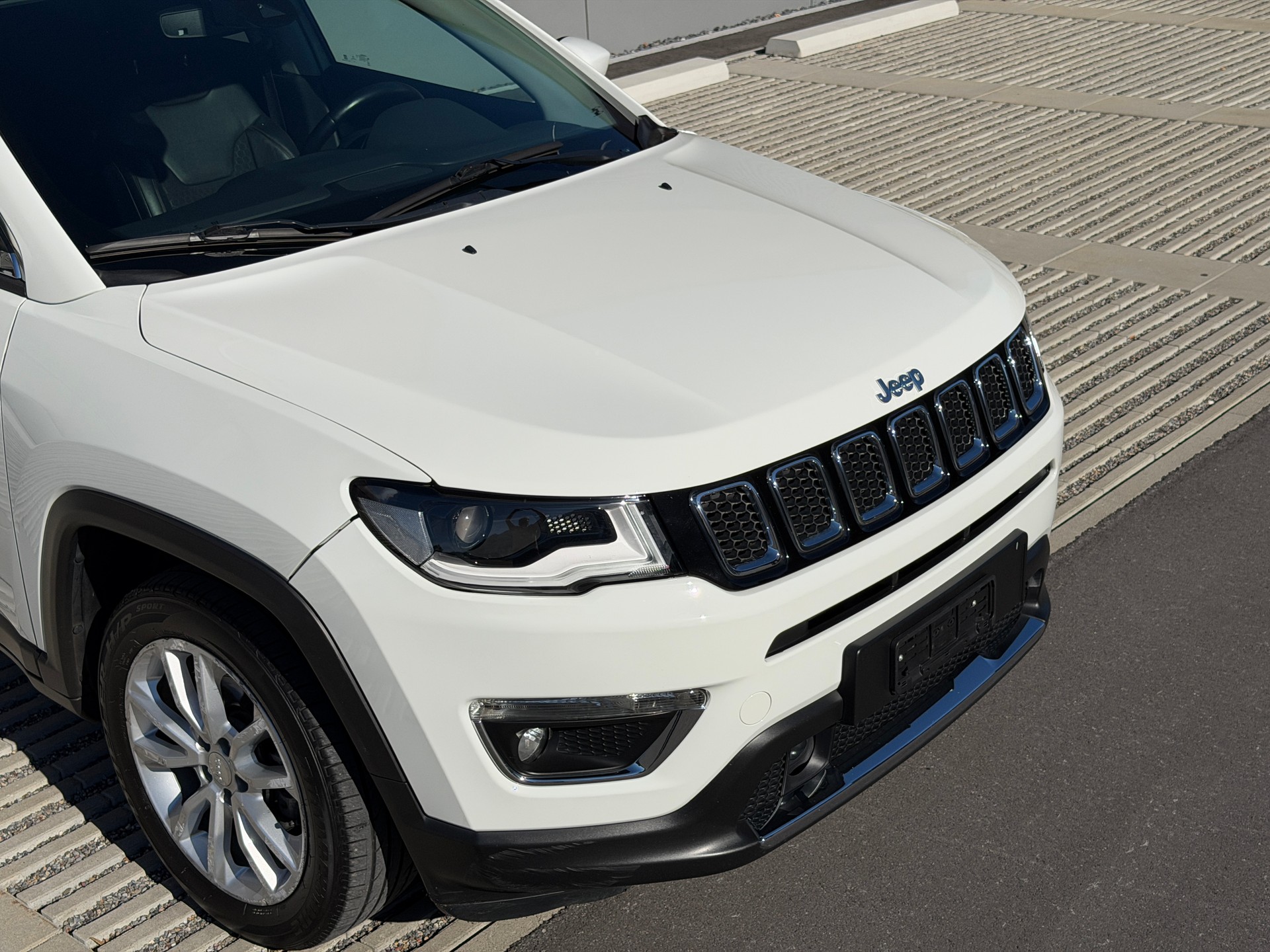 JEEP Compass 4x2 1.3 Limited DKG *LED* *Spurhalteassistent*-image-30