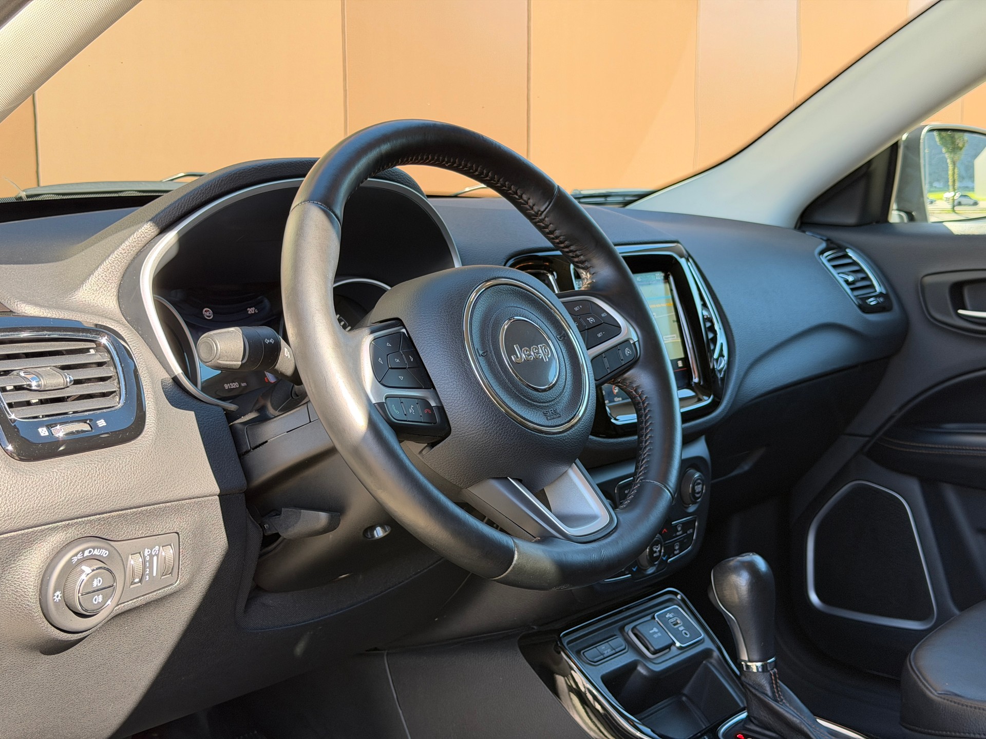 JEEP Compass 4x2 1.3 Limited DKG *LED* *Spurhalteassistent*-image-11