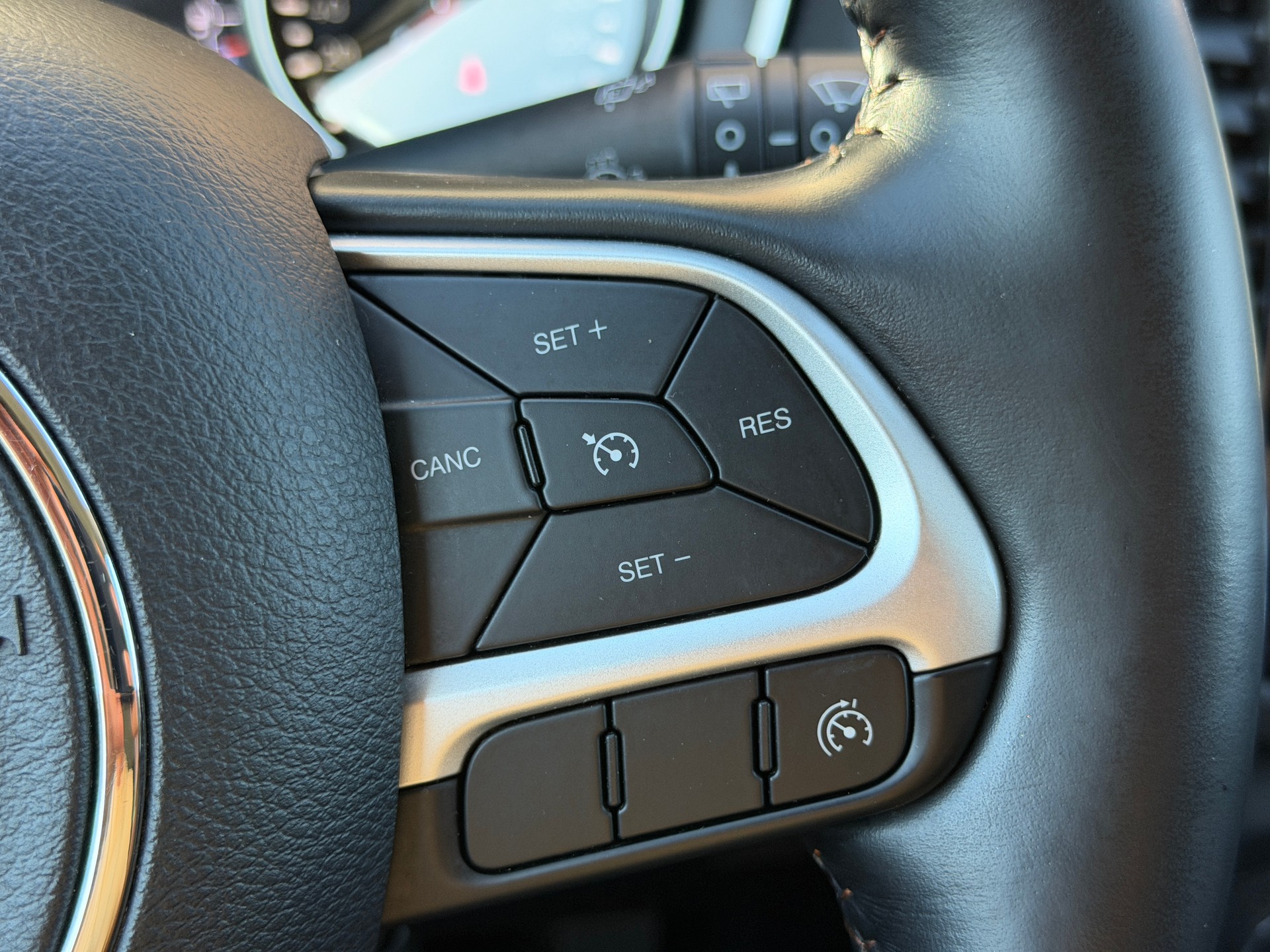 JEEP Compass 4x2 1.3 Limited DKG *LED* *Spurhalteassistent*-image-18