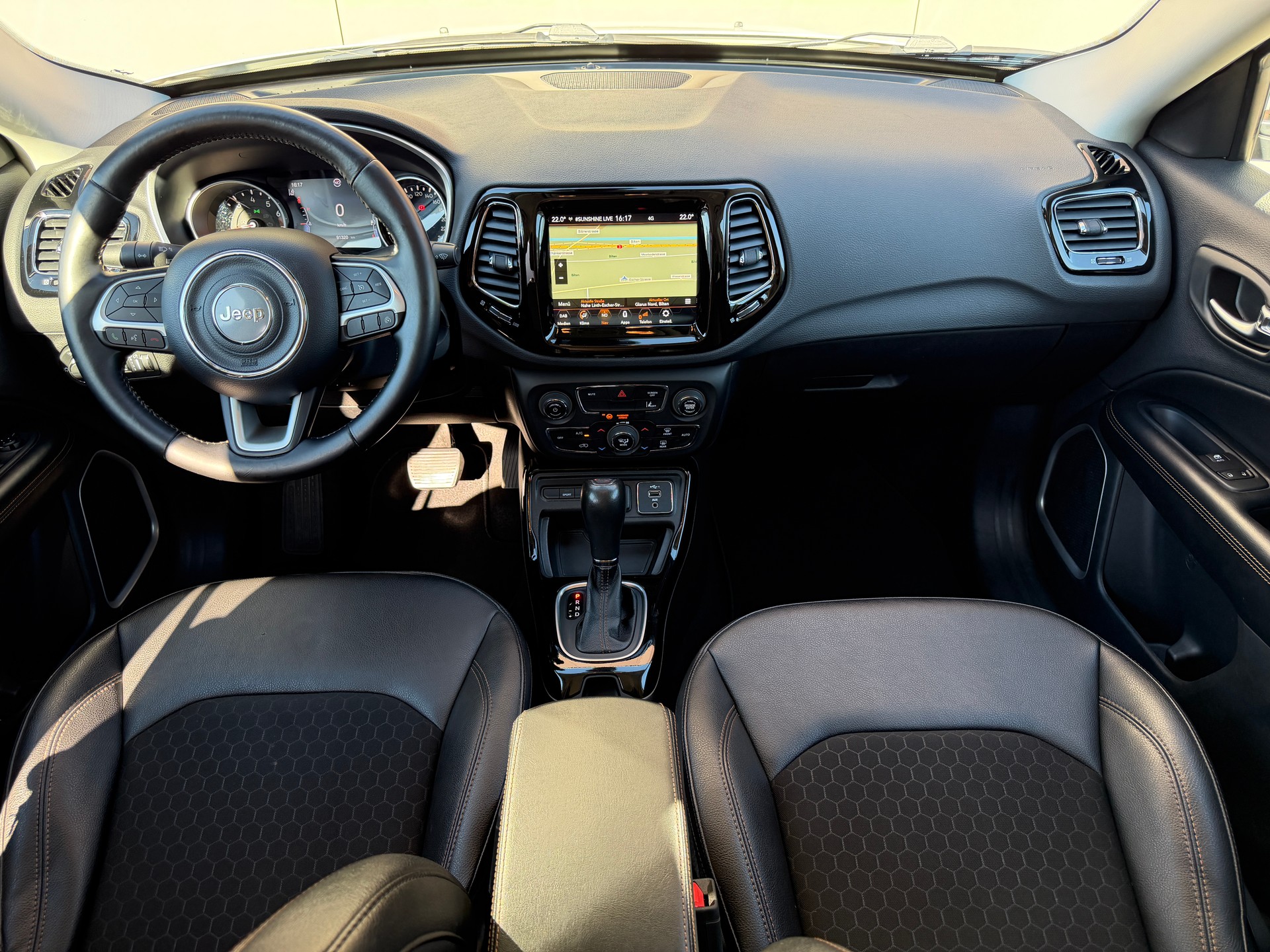 JEEP Compass 4x2 1.3 Limited DKG *LED* *Spurhalteassistent*-image-13
