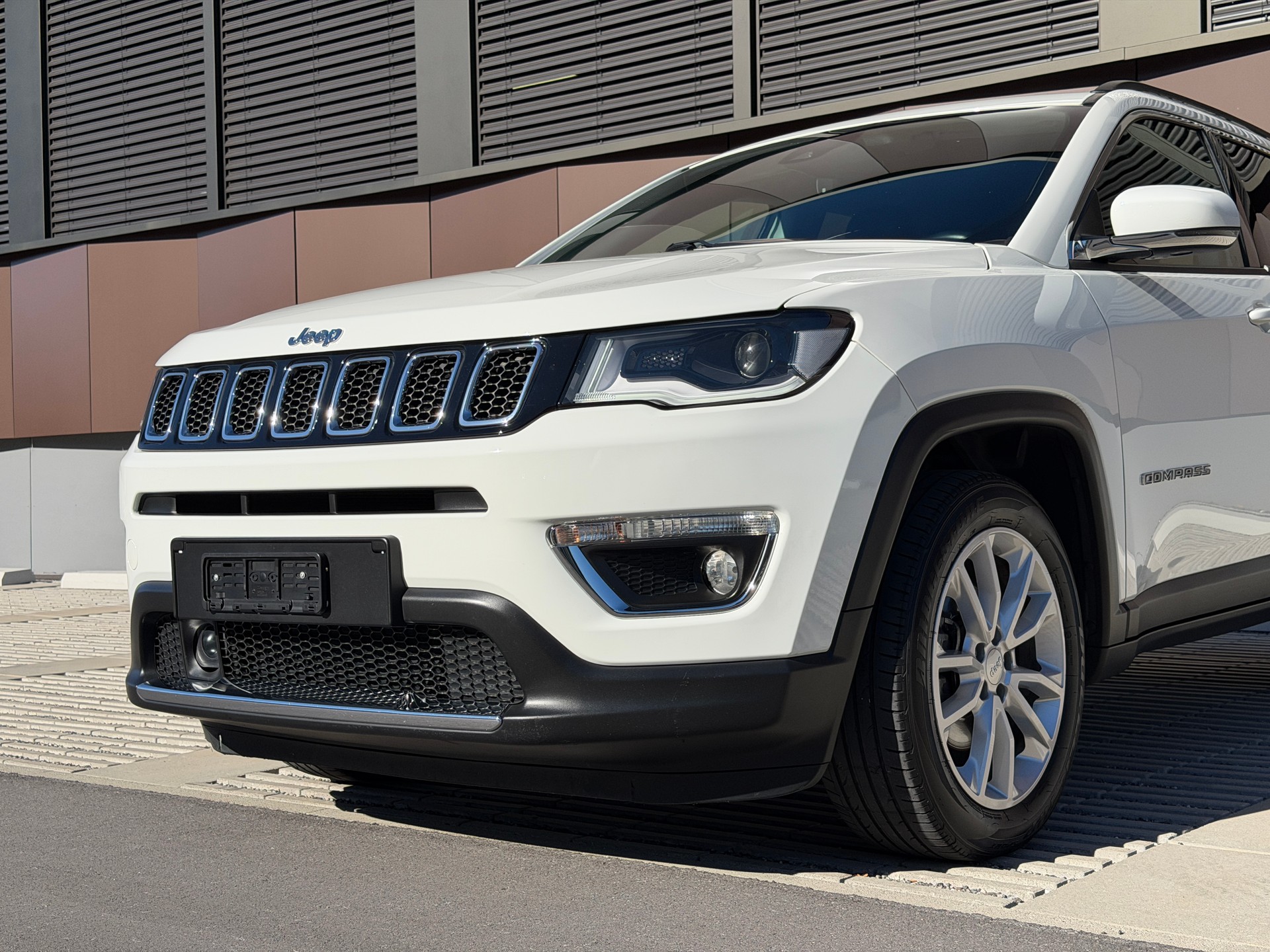 JEEP Compass 4x2 1.3 Limited DKG *LED* *Spurhalteassistent*-image-28