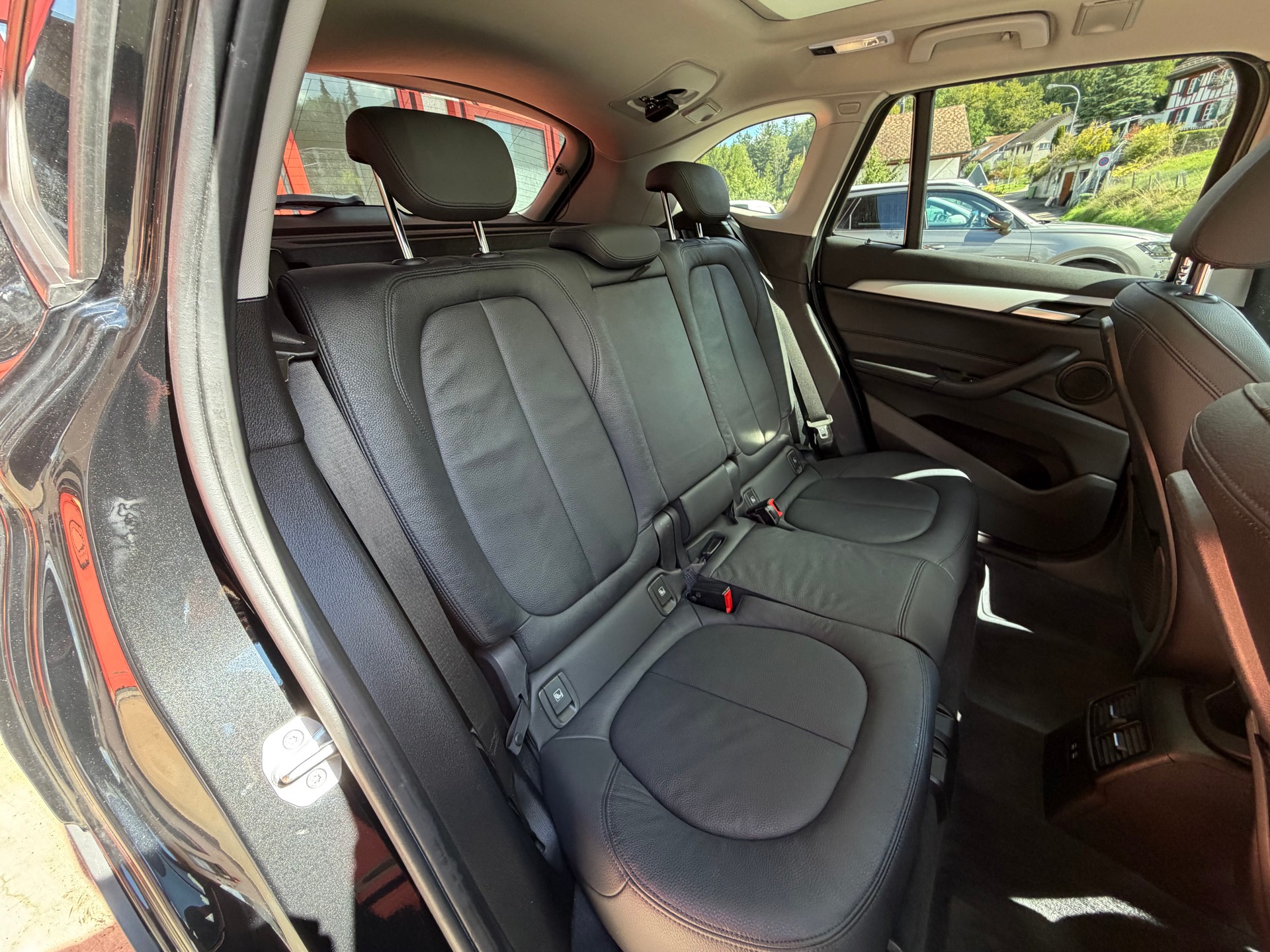 BMW X1 xDrive 18d Steptronic-image-11
