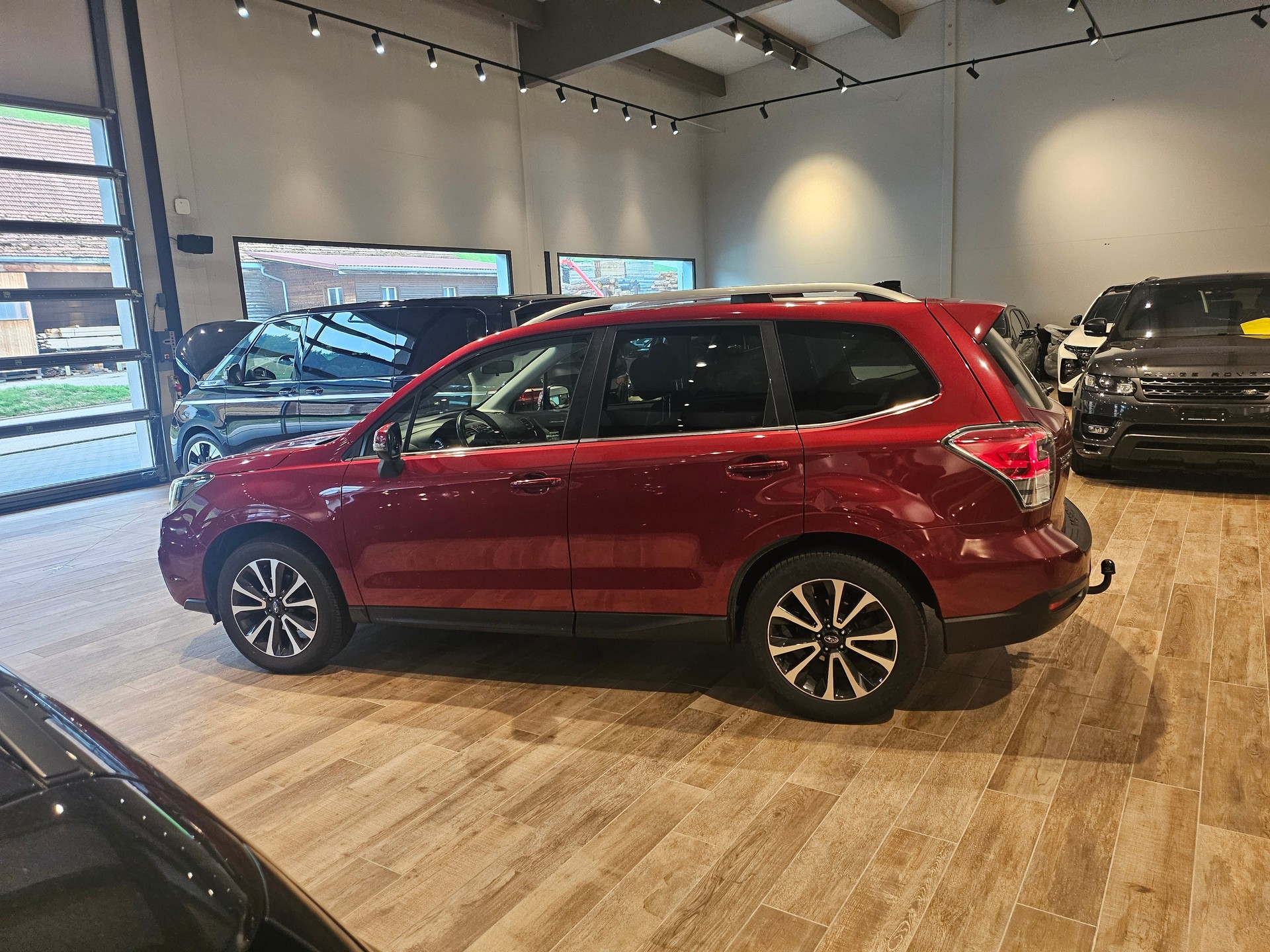 SUBARU Forester 2.0i Executive Lineartronic🔥8-fach🔥-image-13