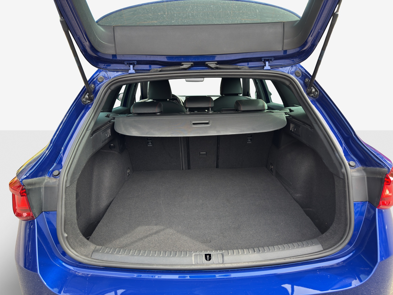 SEAT Leon ST 1.4 eHybrid pHEV DSG Hola FR-image-12