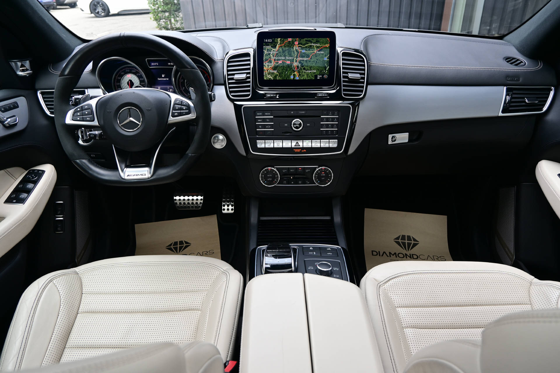 MERCEDES-BENZ GLE 63 V8 S AMG *CH-Auto*Panoramadach*-image-21