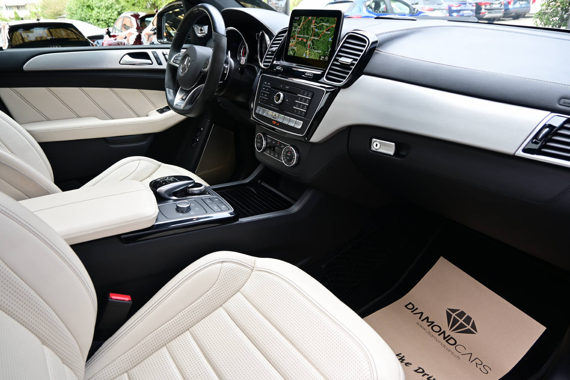 MERCEDES-BENZ GLE 63 V8 S AMG *CH-Auto*Panoramadach*-image-24