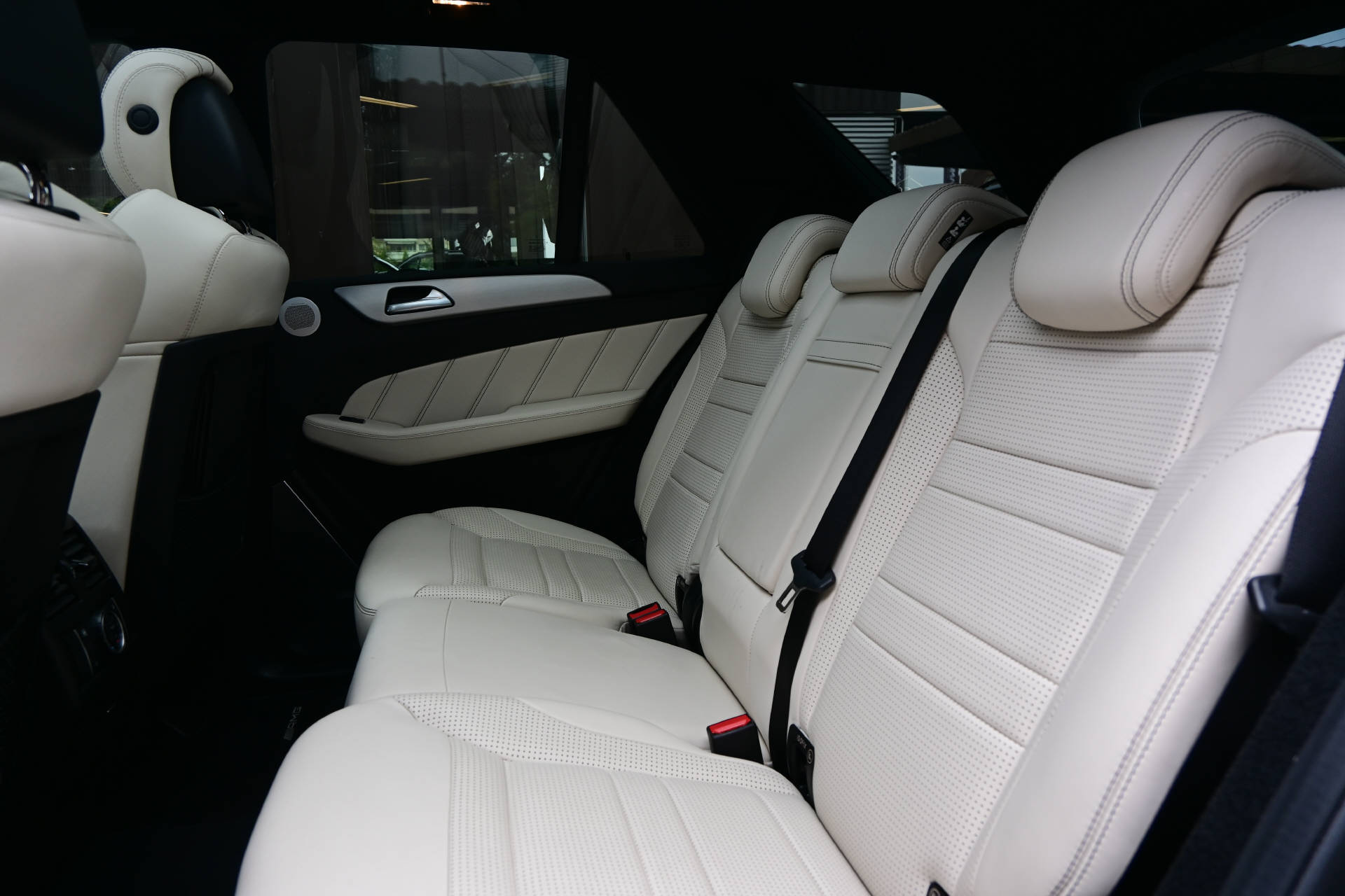 MERCEDES-BENZ GLE 63 V8 S AMG *CH-Auto*Panoramadach*-image-27