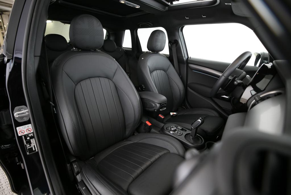 MINI F55 2.0i Cooper S SDKG-image-11