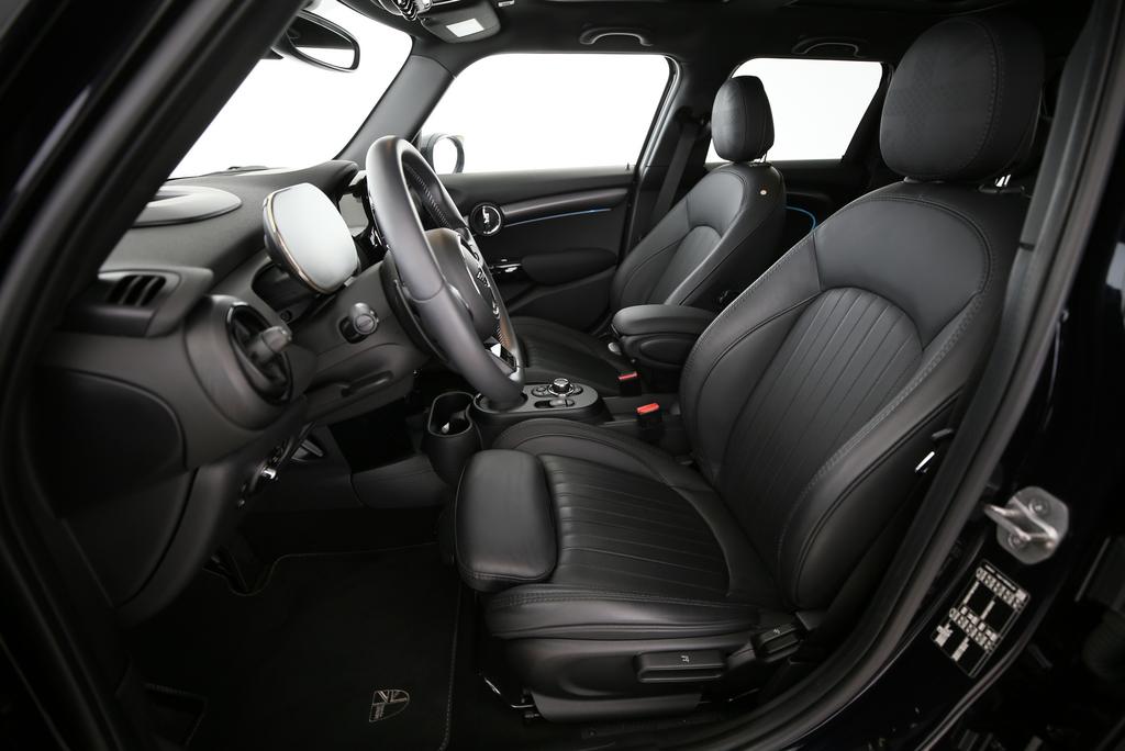 MINI F55 2.0i Cooper S SDKG-image-3